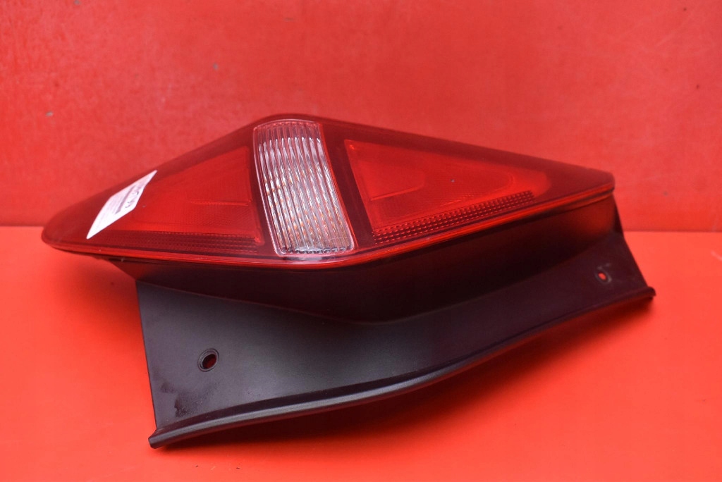 light left rear part rear 92401Q0500 HYUNDAI BAYON 21-24