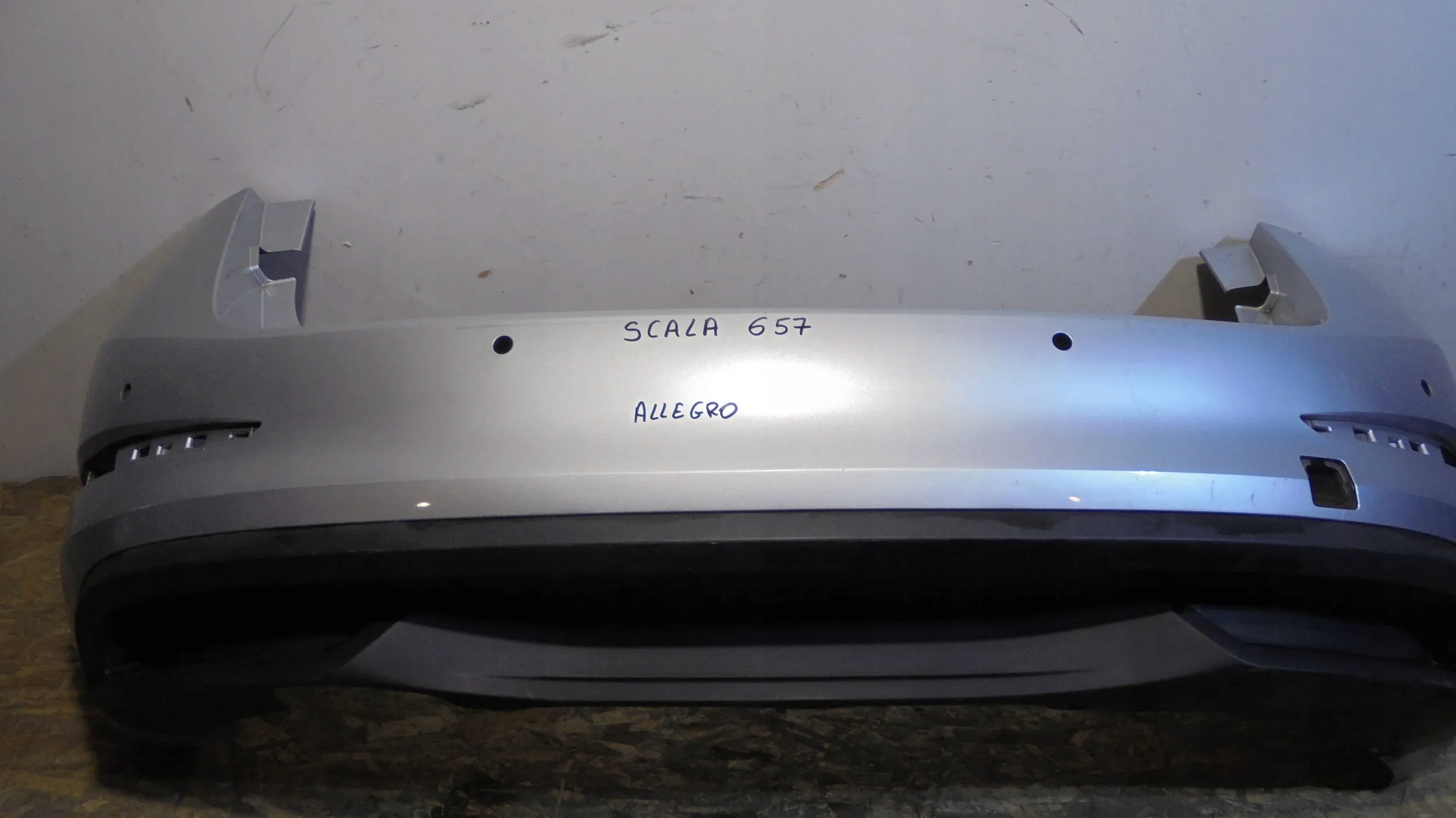 Stoßstange heck 657807421 Skoda Scala 19