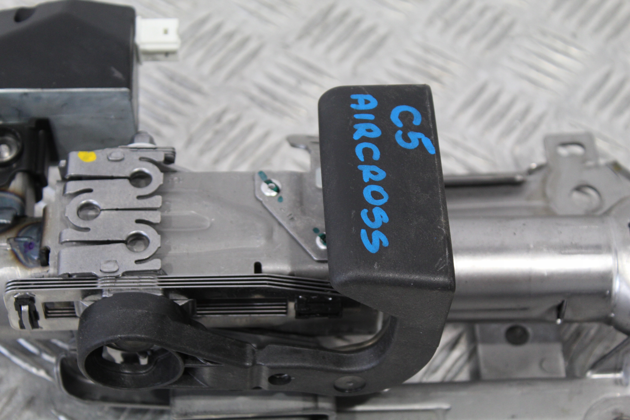 steering wheel rod blocking CITROEN C5 AIRCROSS