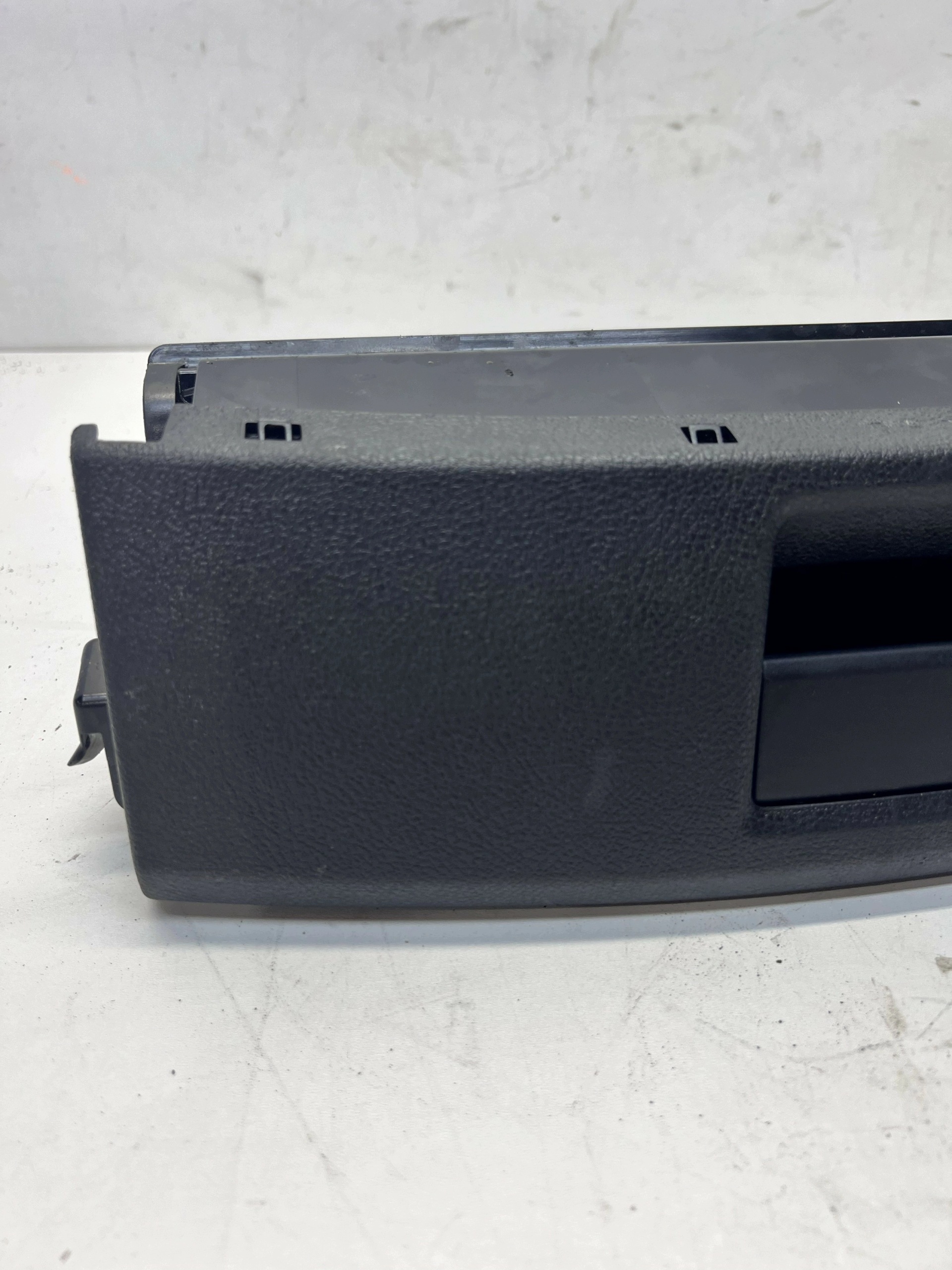 passenger compartment seat left front AUDI A4 B8 A6 C7 8K0882601C