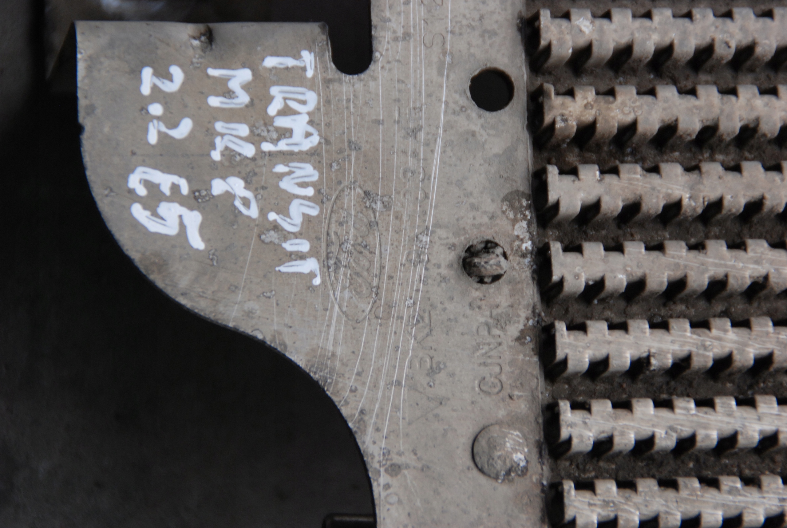 BK21-9N103-AE - ТРАНЗИТ MK8 2.2 TDCI ТОПЛИВНЫЙ РАДИАТОР BK219N103AE