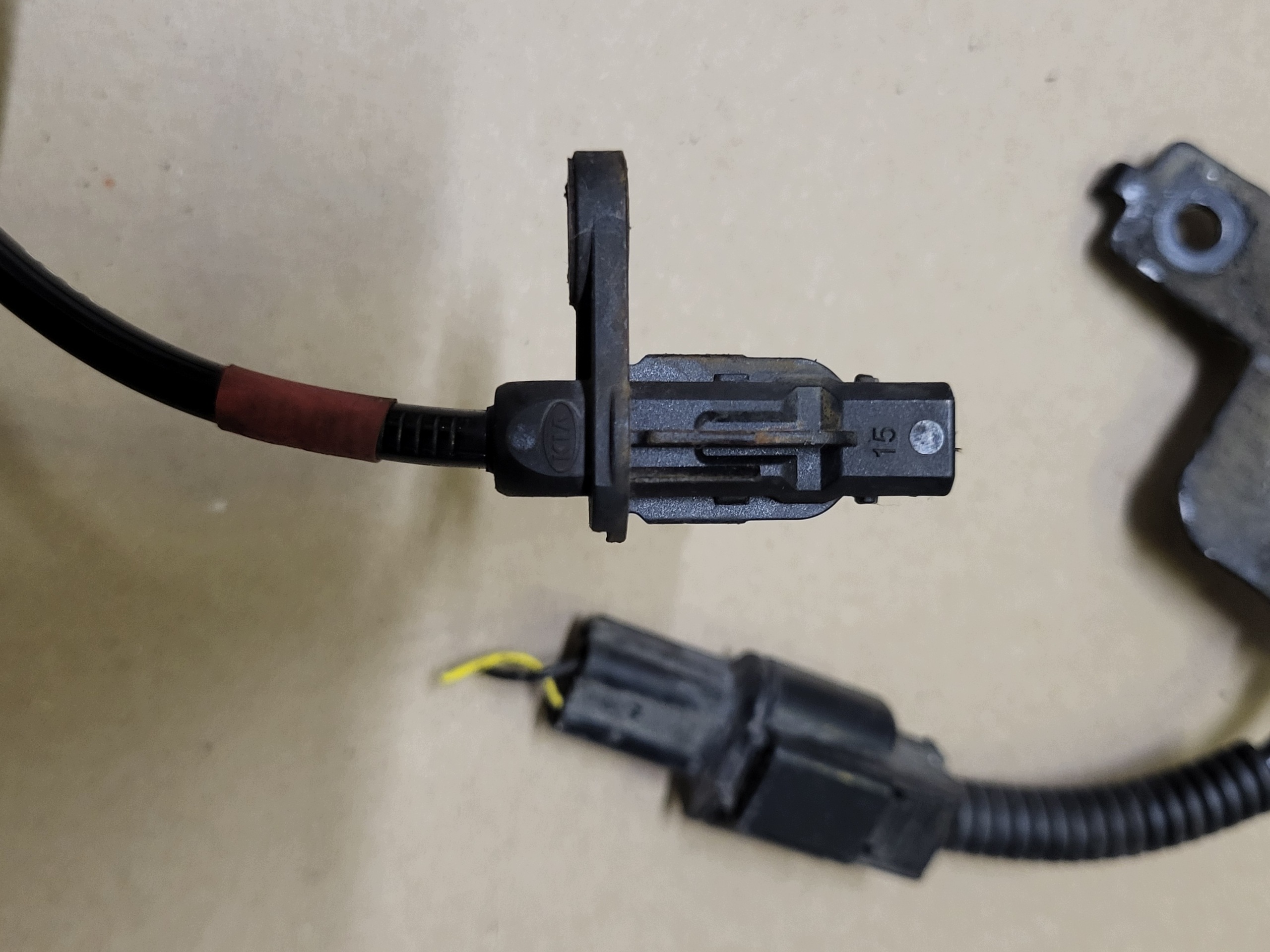 sensor ABS right front console HYUNDAI i20 I20 95671-1J000 4E08 original