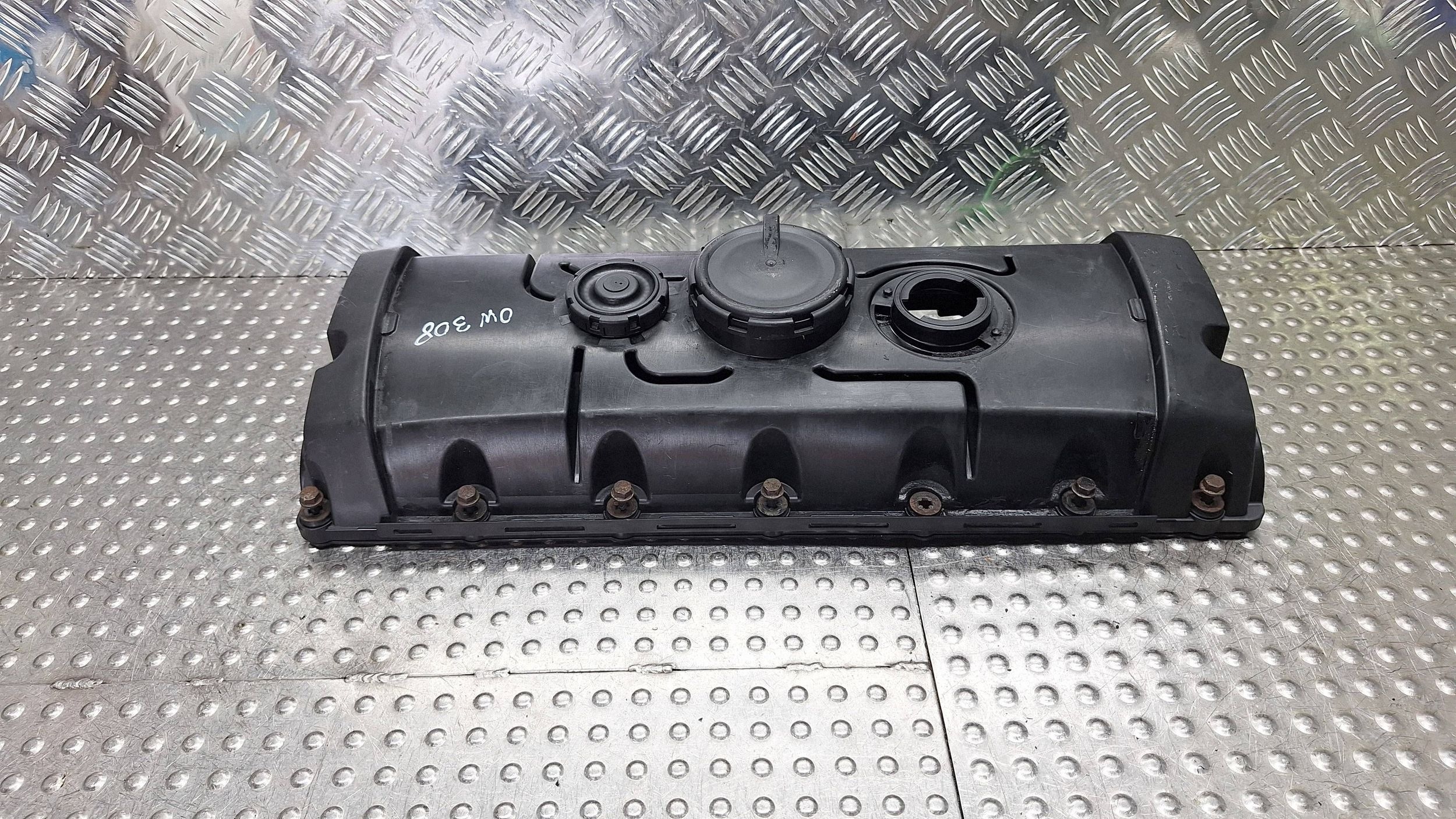 Abdeckung der Ventile 070103469B VW TRANSPORTER T5 2.5 TDI