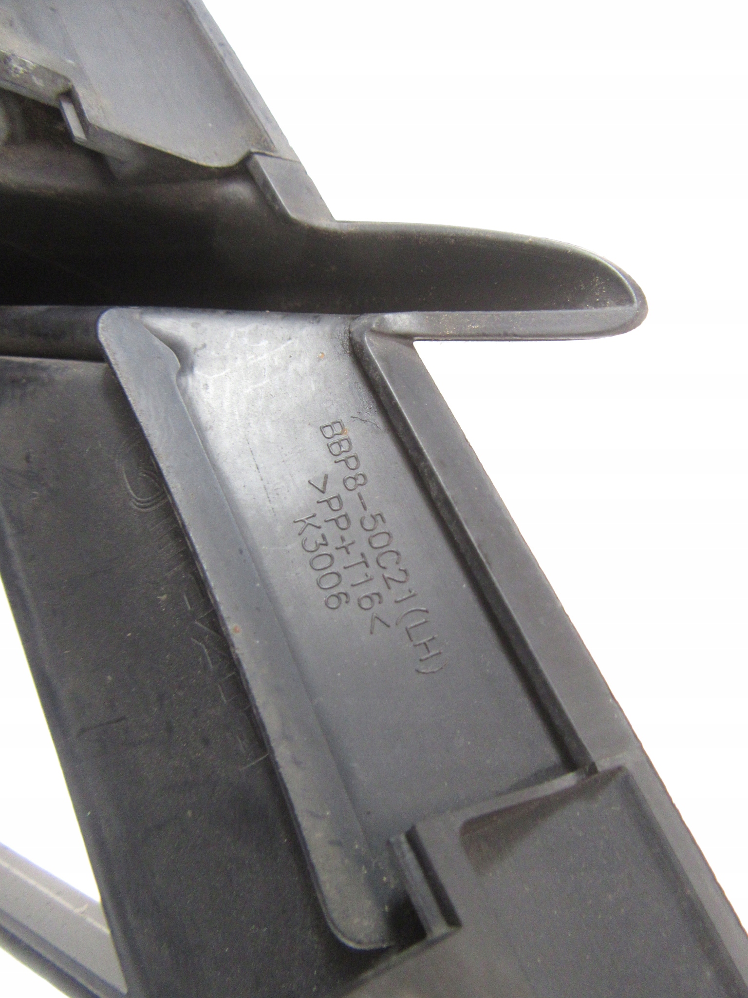 grid of a bumper cover spoiler Mazda 3 BL bbp8-50c21 LH