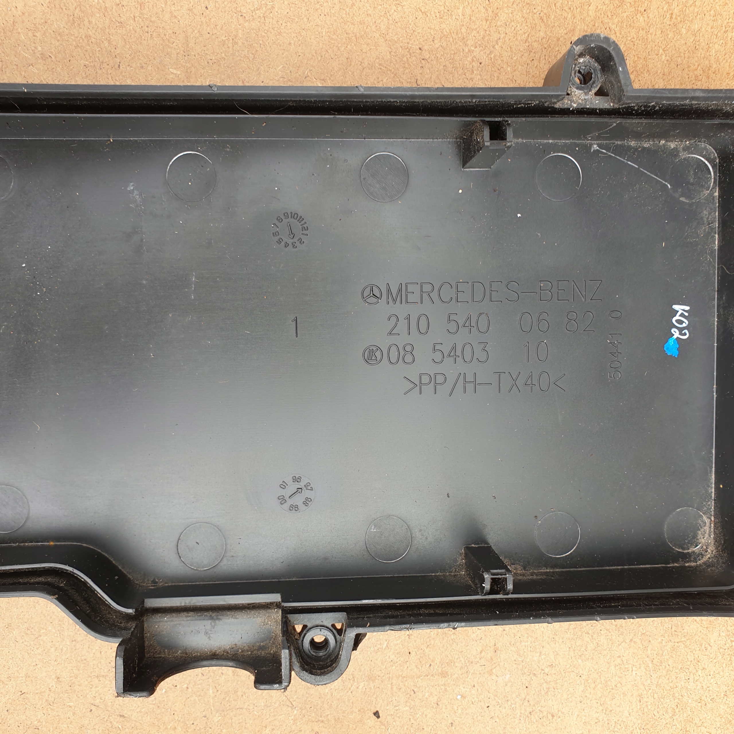 Abdeckung Gehäuse der Sicherungen MERCEDES W202 W210