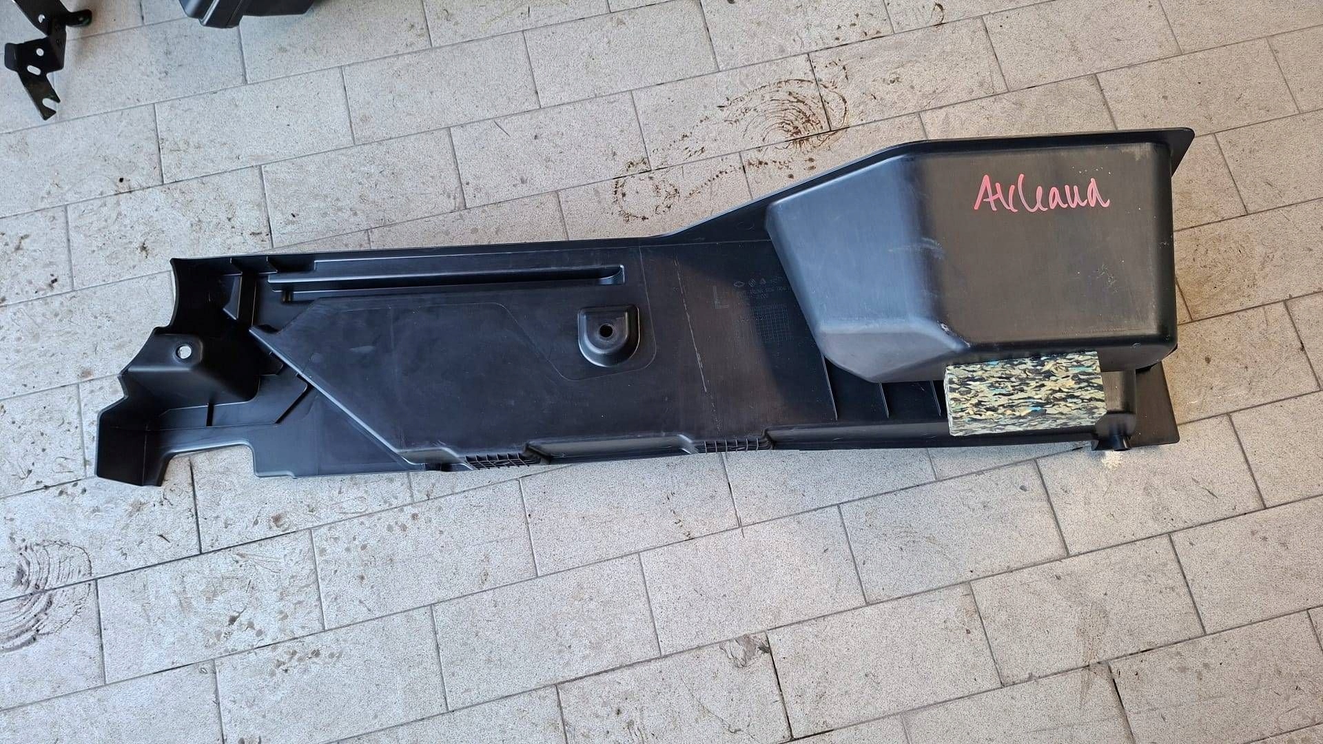 upholstery side passenger compartment boot Renault Arkana D27601JL000