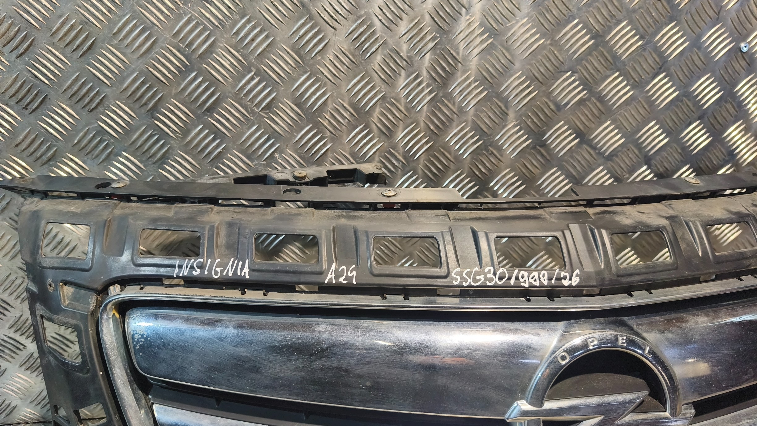 grill grill OPEL INSIGNIA 2009r 551004542