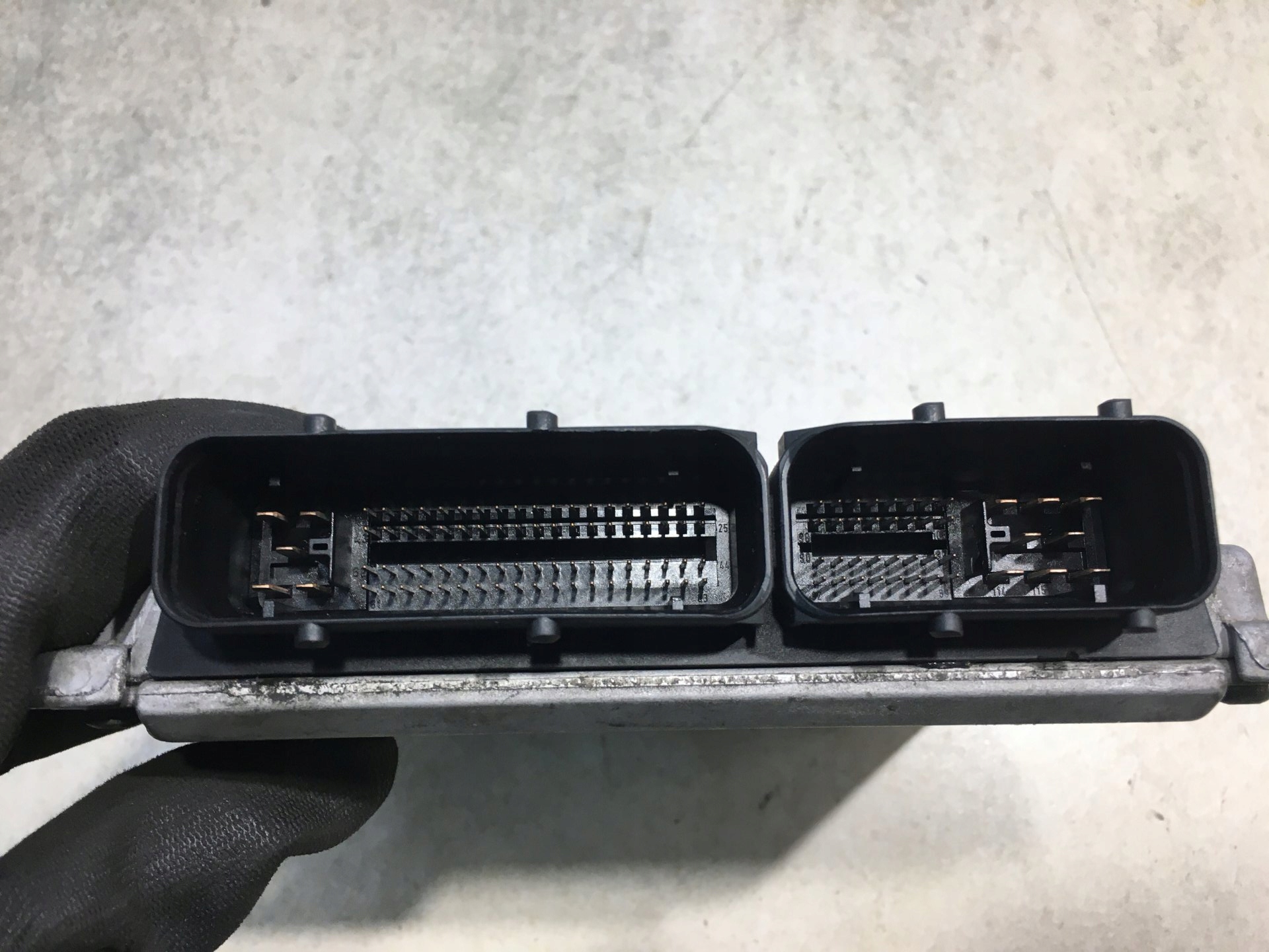 control unit of the engine VW LUPO 1.2 TDI 045906019Q