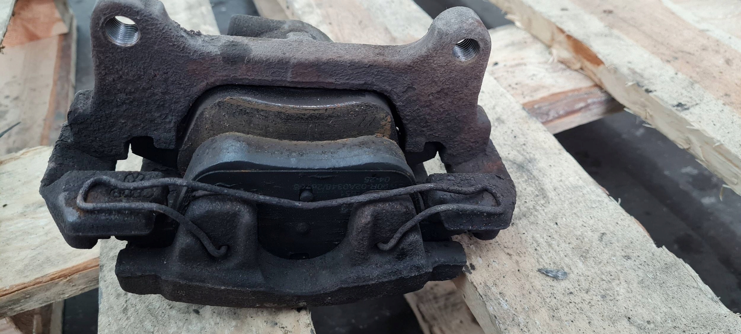 A5 8T LIFT caliper brake right front 8K0615124C A4 B8 LIFT
