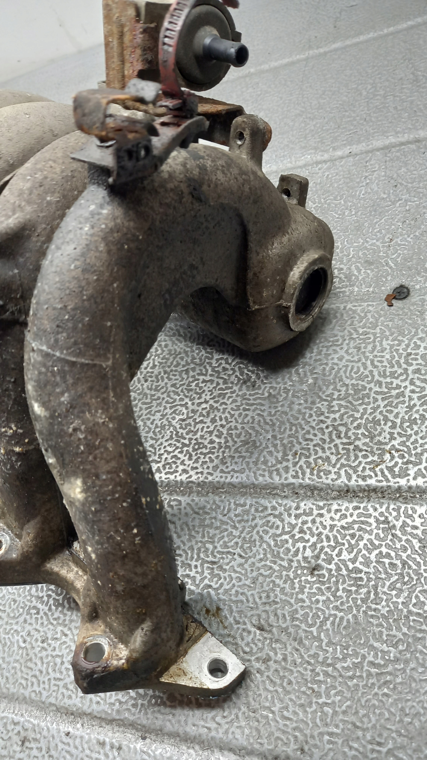 коллектор Впускный Hyundai ACCENT 01R HB 1.5b