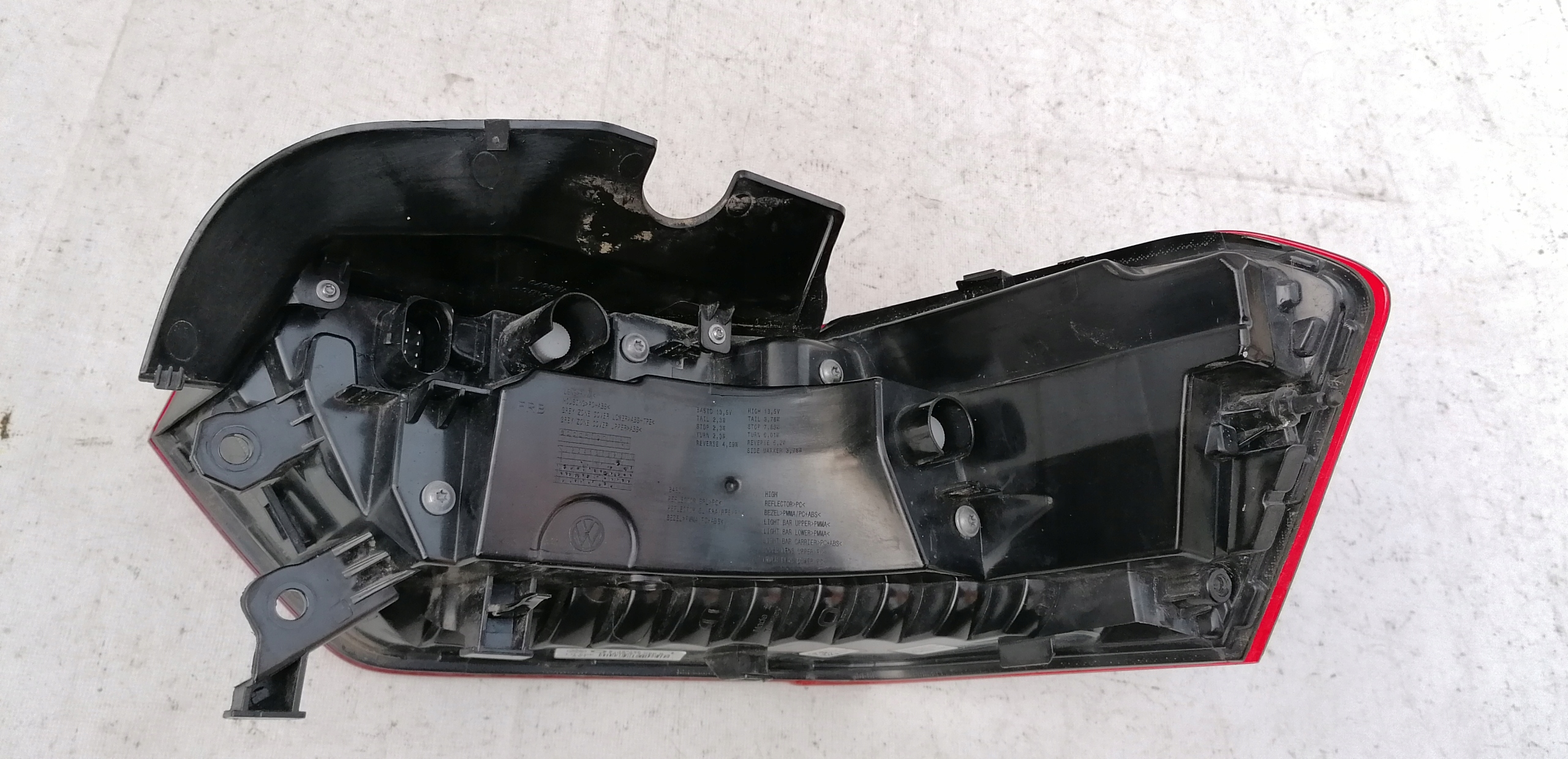 vw id.3 ID3 фонарь led левый задний 10A945095B