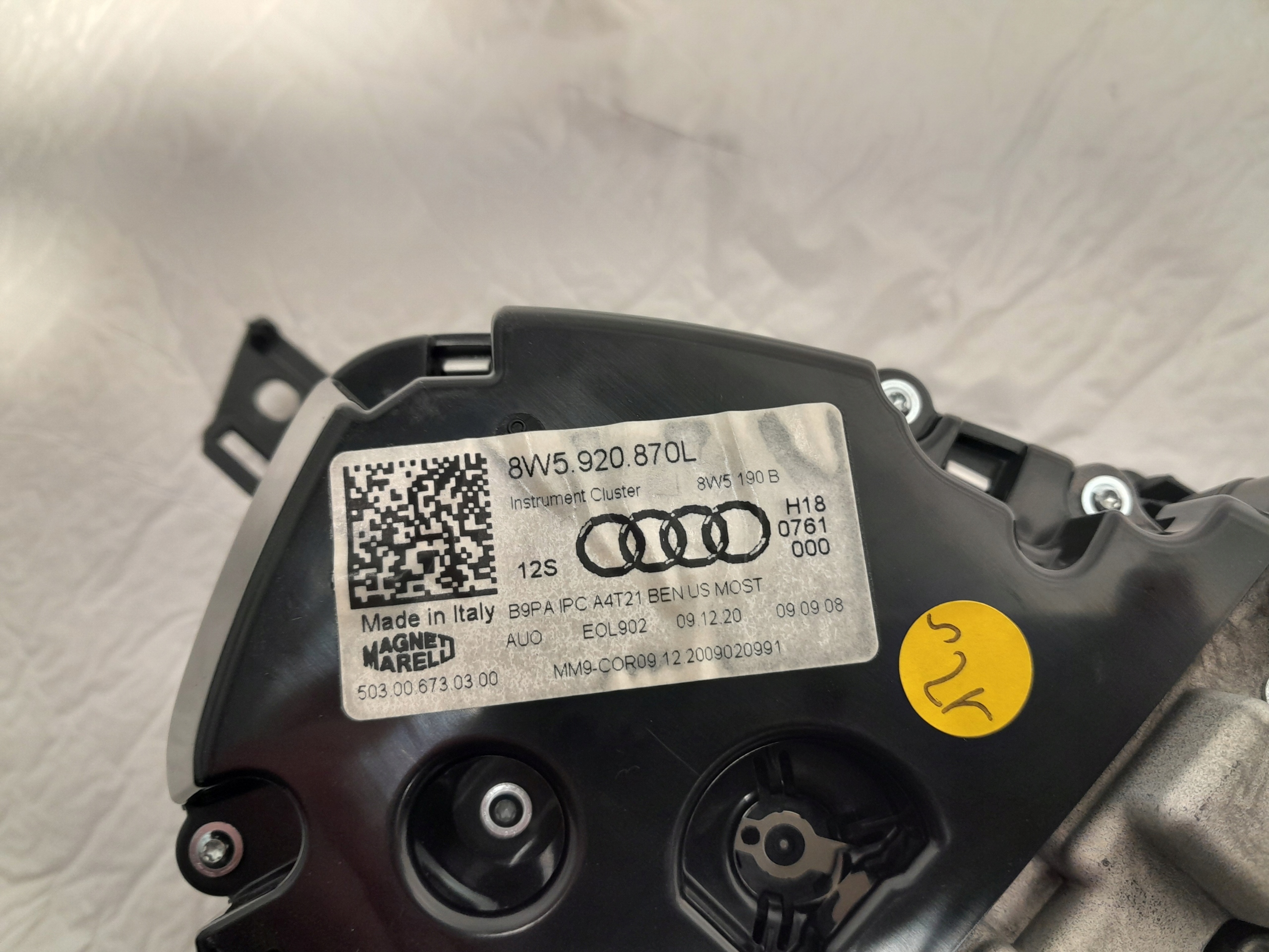 AUDI A4 B9 LIFTLICZNIK dials 8W5920870L