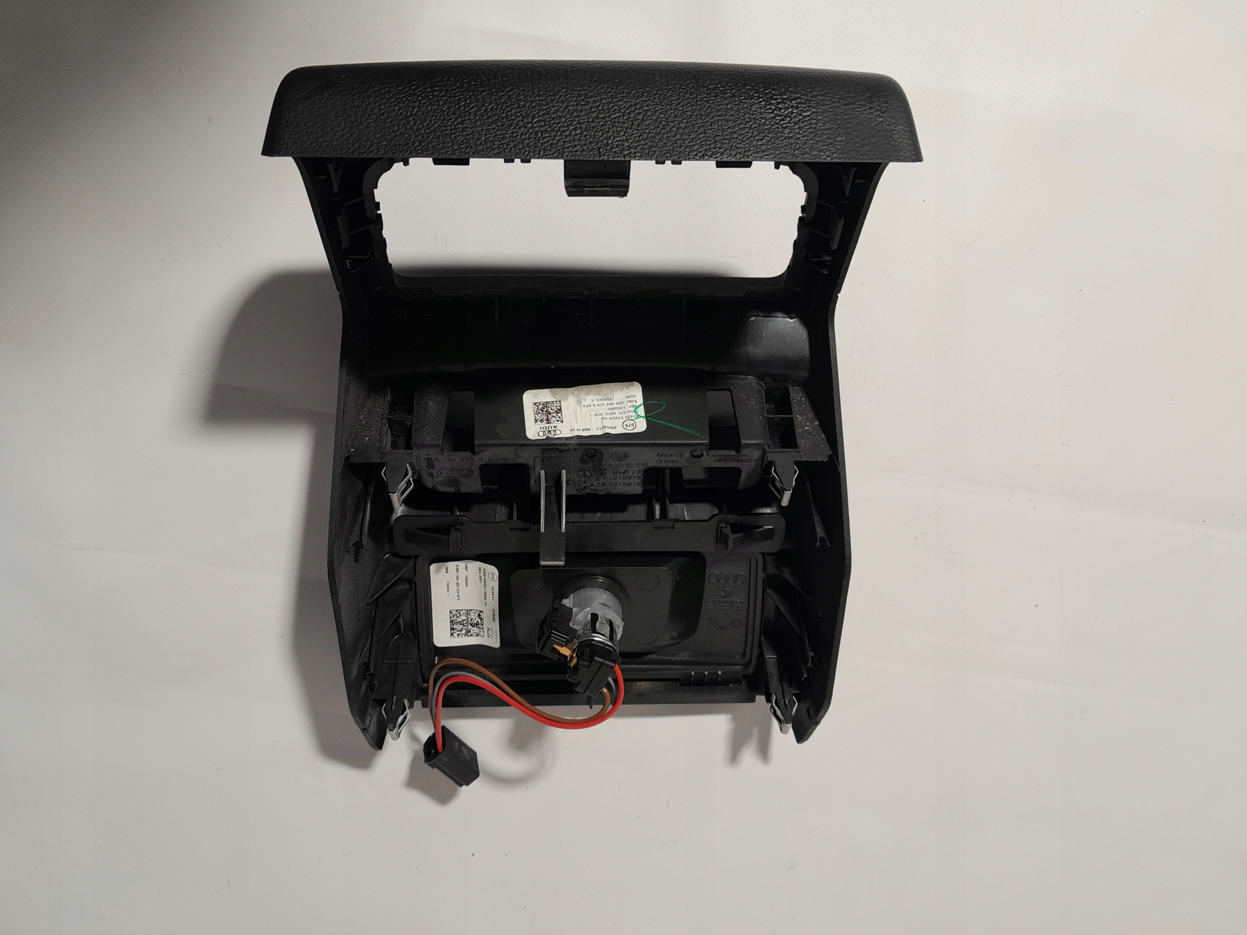 AUDI Q5 80A Blende Abdeckung TUNELU SRODKOWEGO 80A864376A