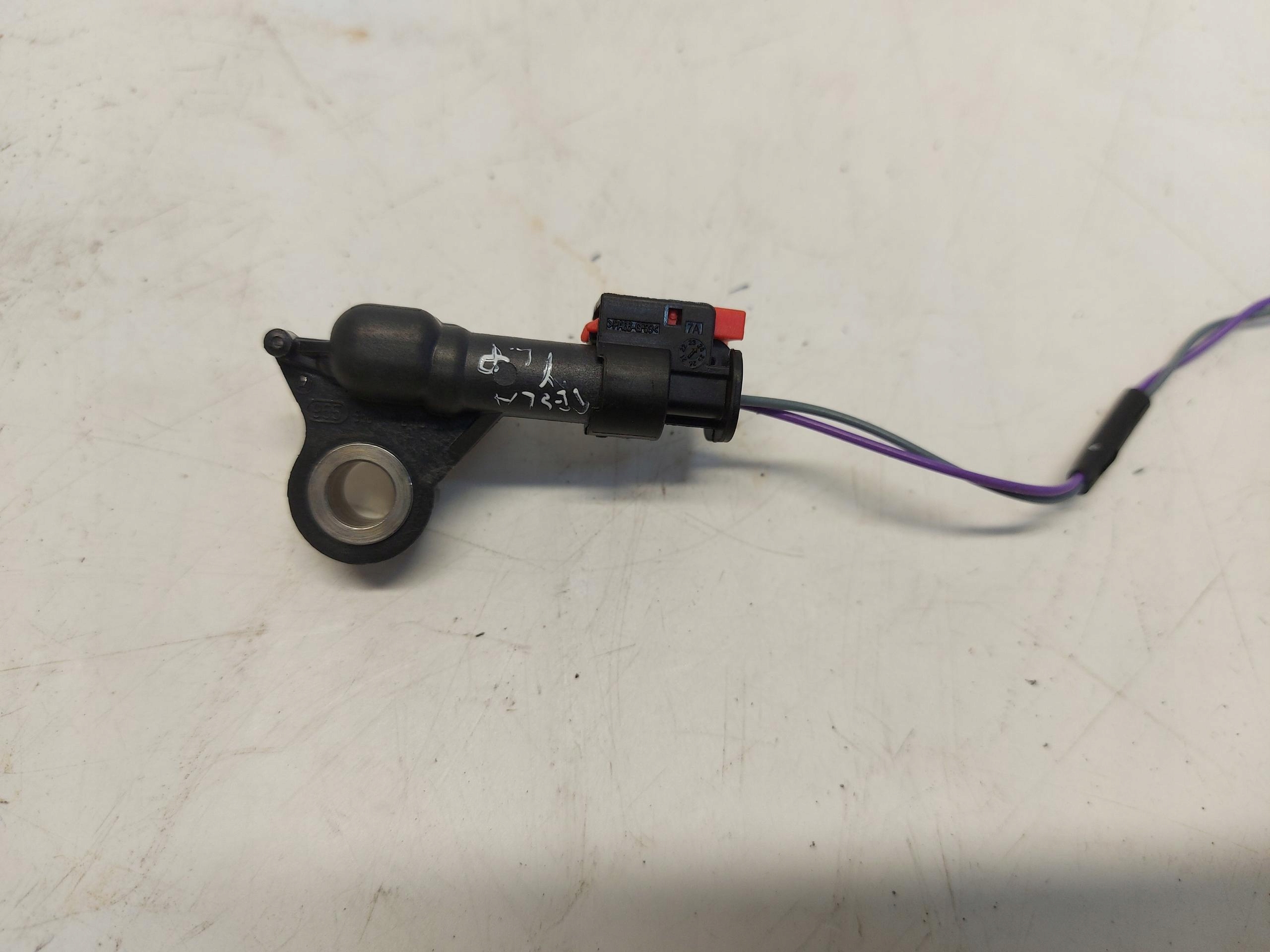 TESLA MODEL Y 2024r Crashsensor Drucksensor AIRBAG 1036761-00-B