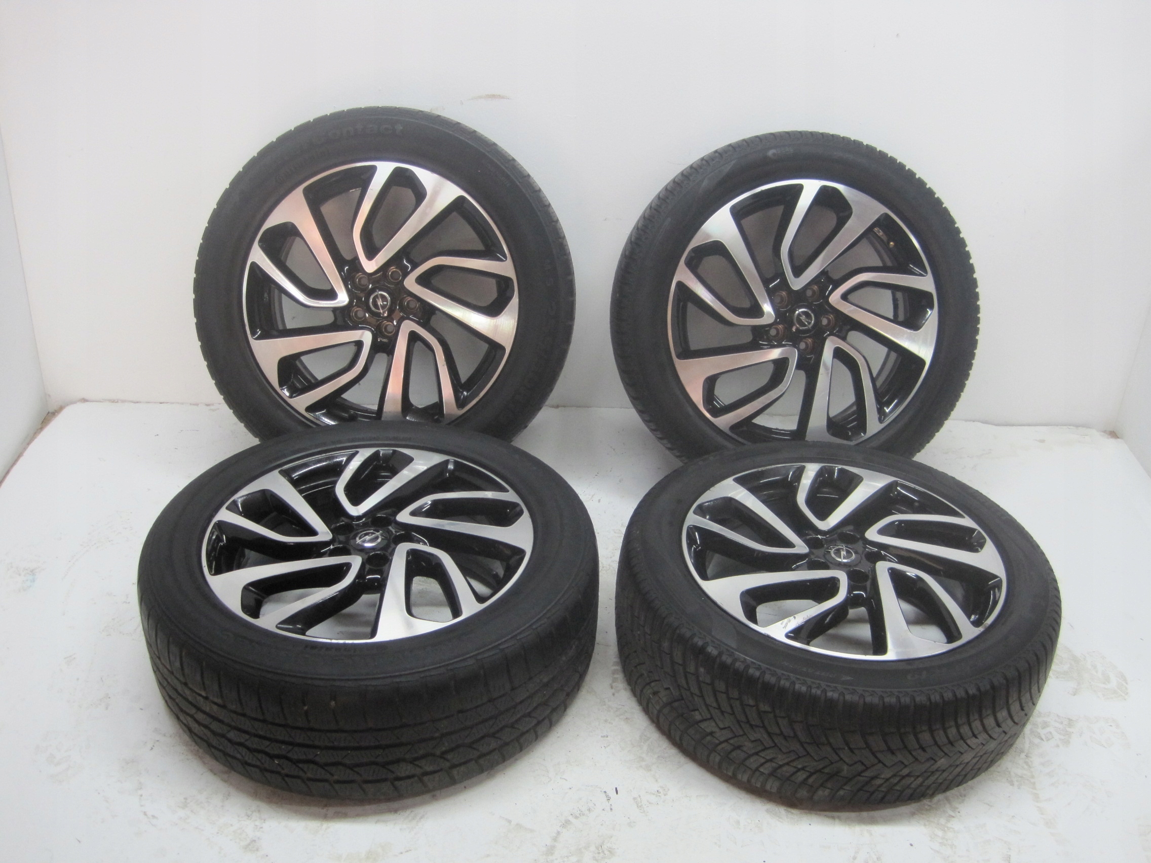 wheels discs tyres OPEL GRANDLAND R19 5MM