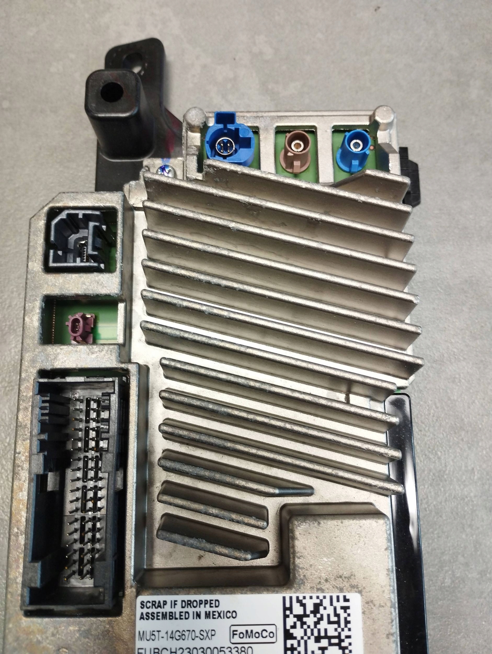 Volkswagen Amarok II 2023 modulo GPS MU5T14G670SXP