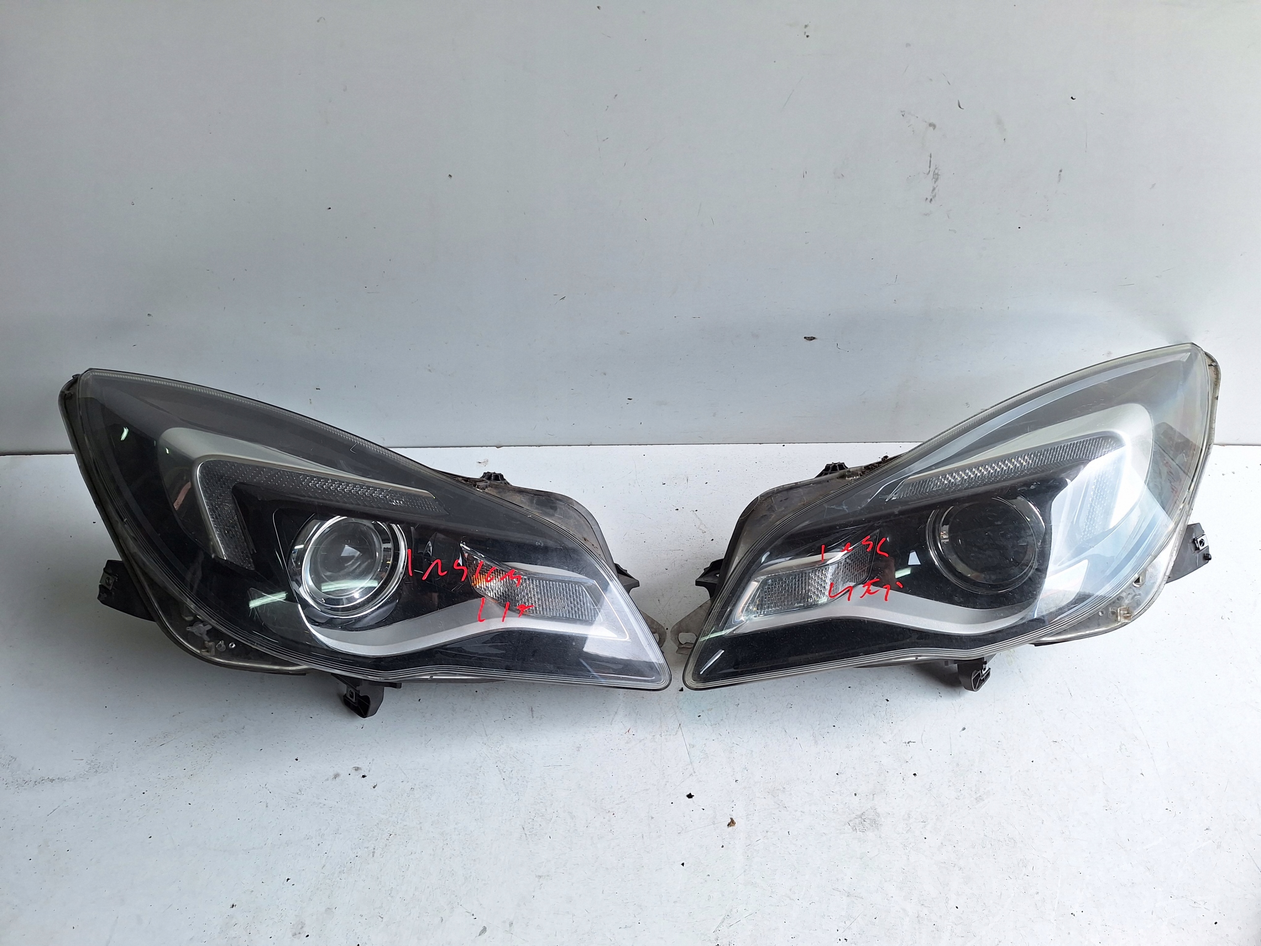OPEL INSIGNIA A LIFT 13-17 light left + LED UK