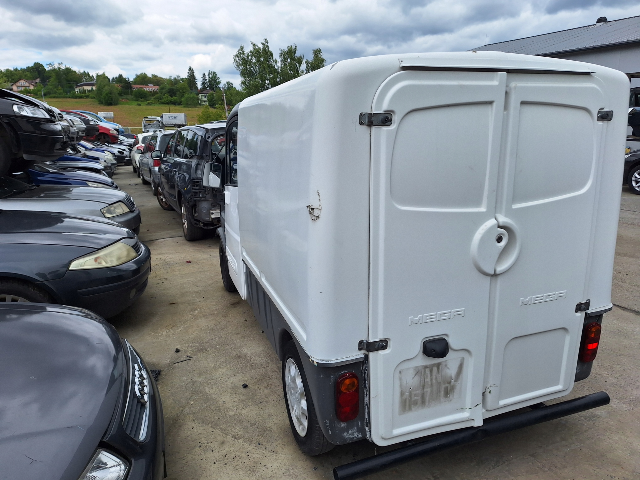 AIXAM MEGA MTRUCK 400 MUTLITRUCK MICROCAR LUSTRKO window door front left