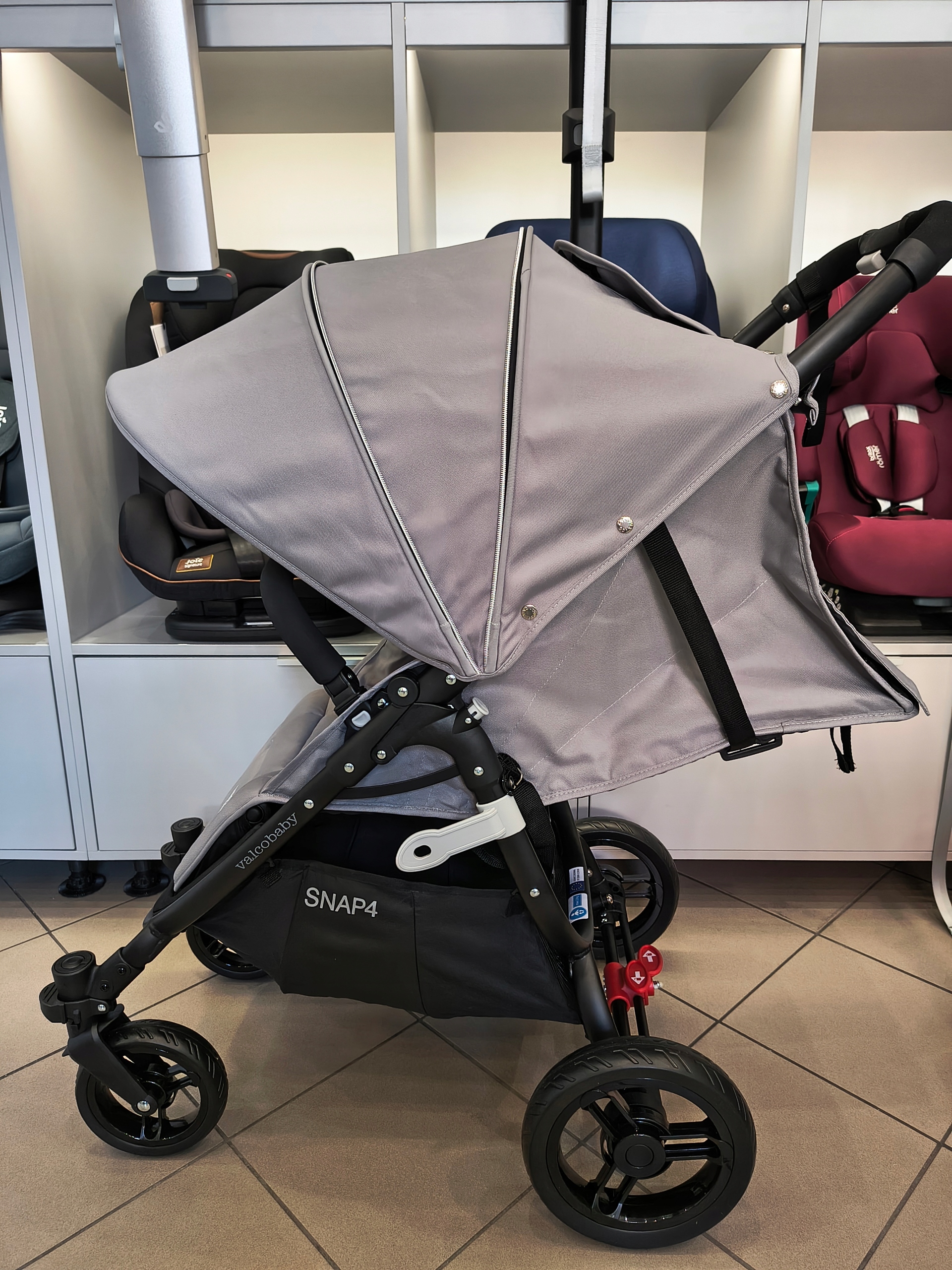 Wózek VALCO SNAP 4 Cool Grey + PRZYKRYCIE Kod producenta N0008