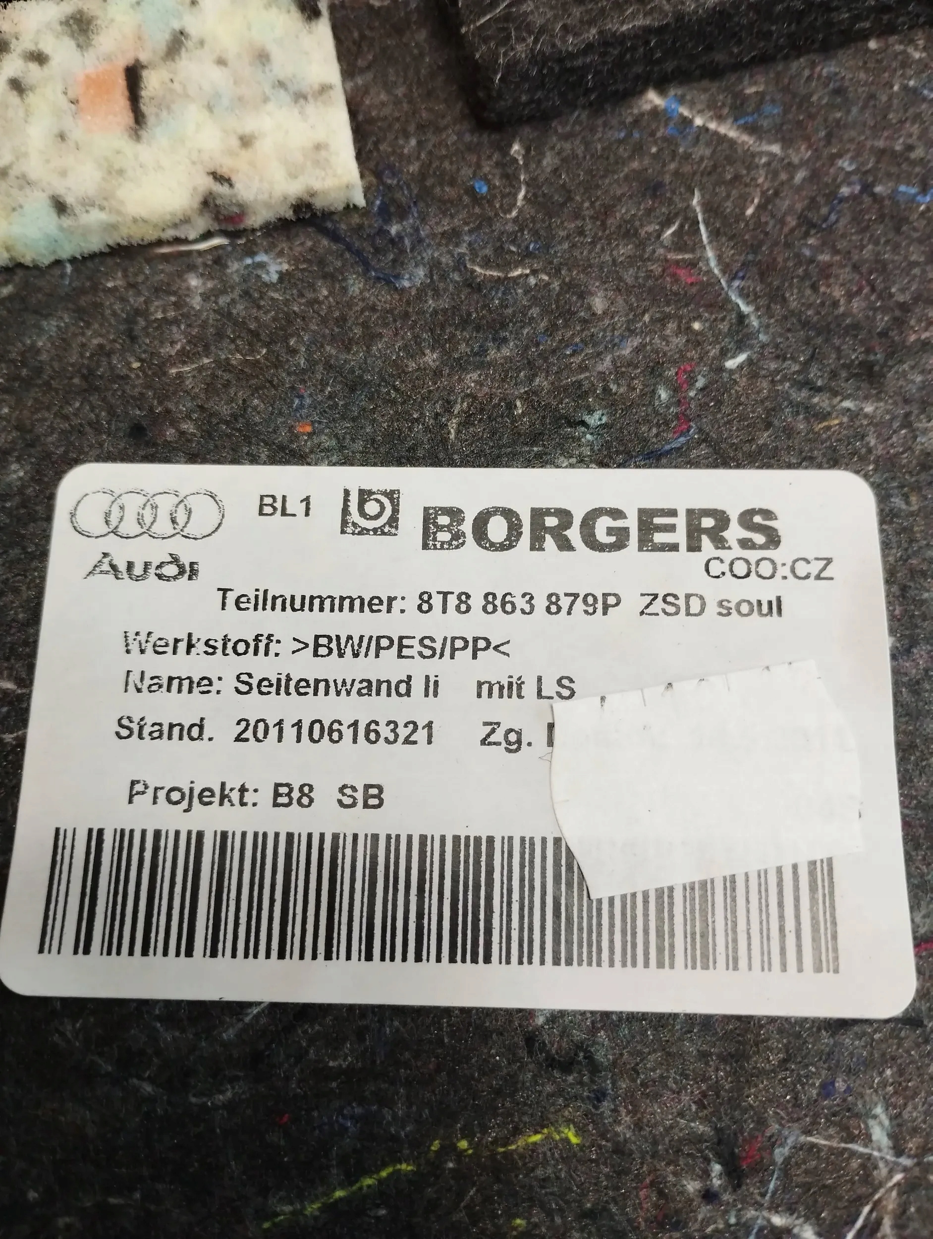 Audi A5 Sportback 8TA side left rear part 8T8863879P