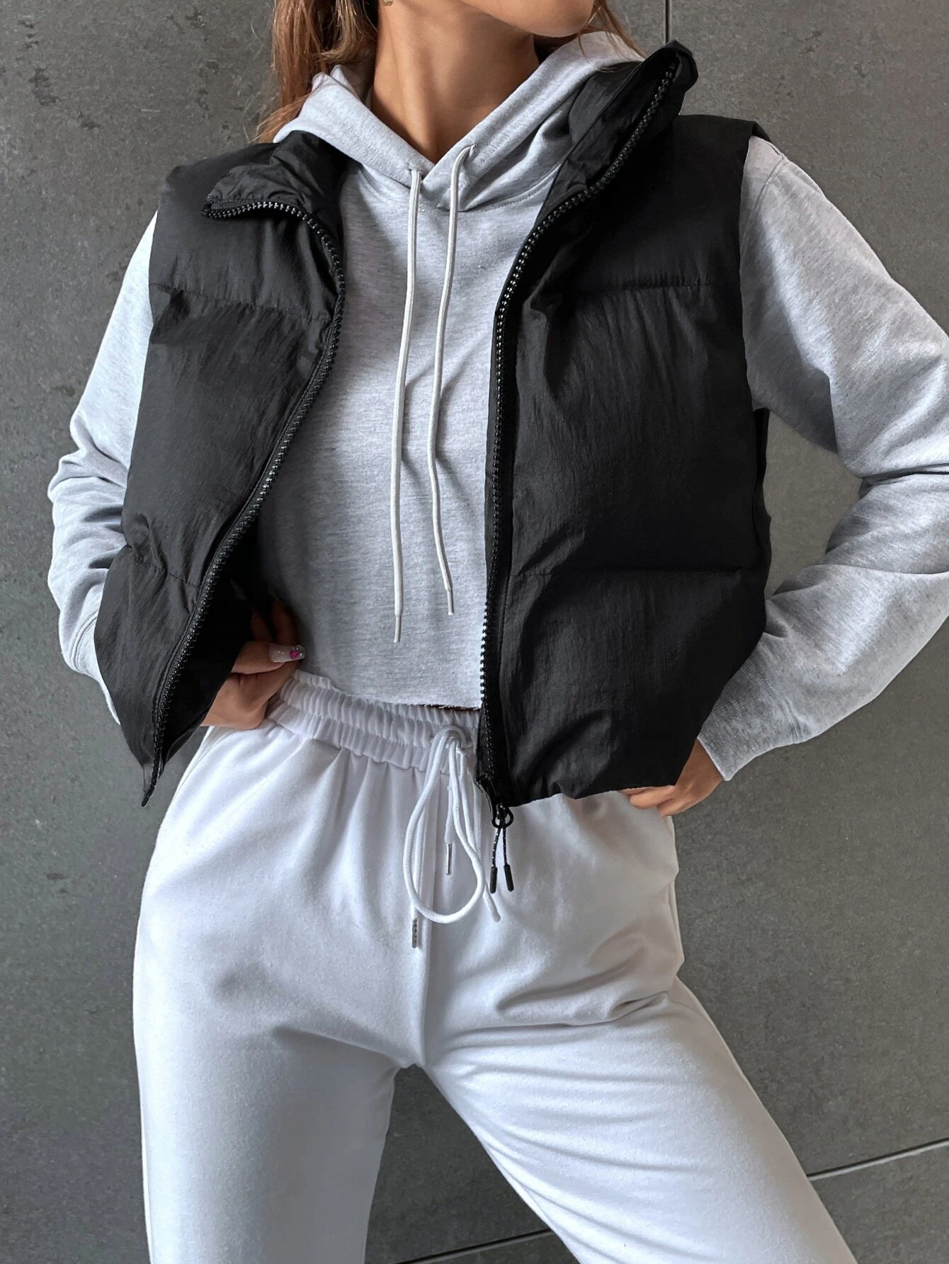 Kamizelka puchowa casual czarna L 40 Rozmiar L