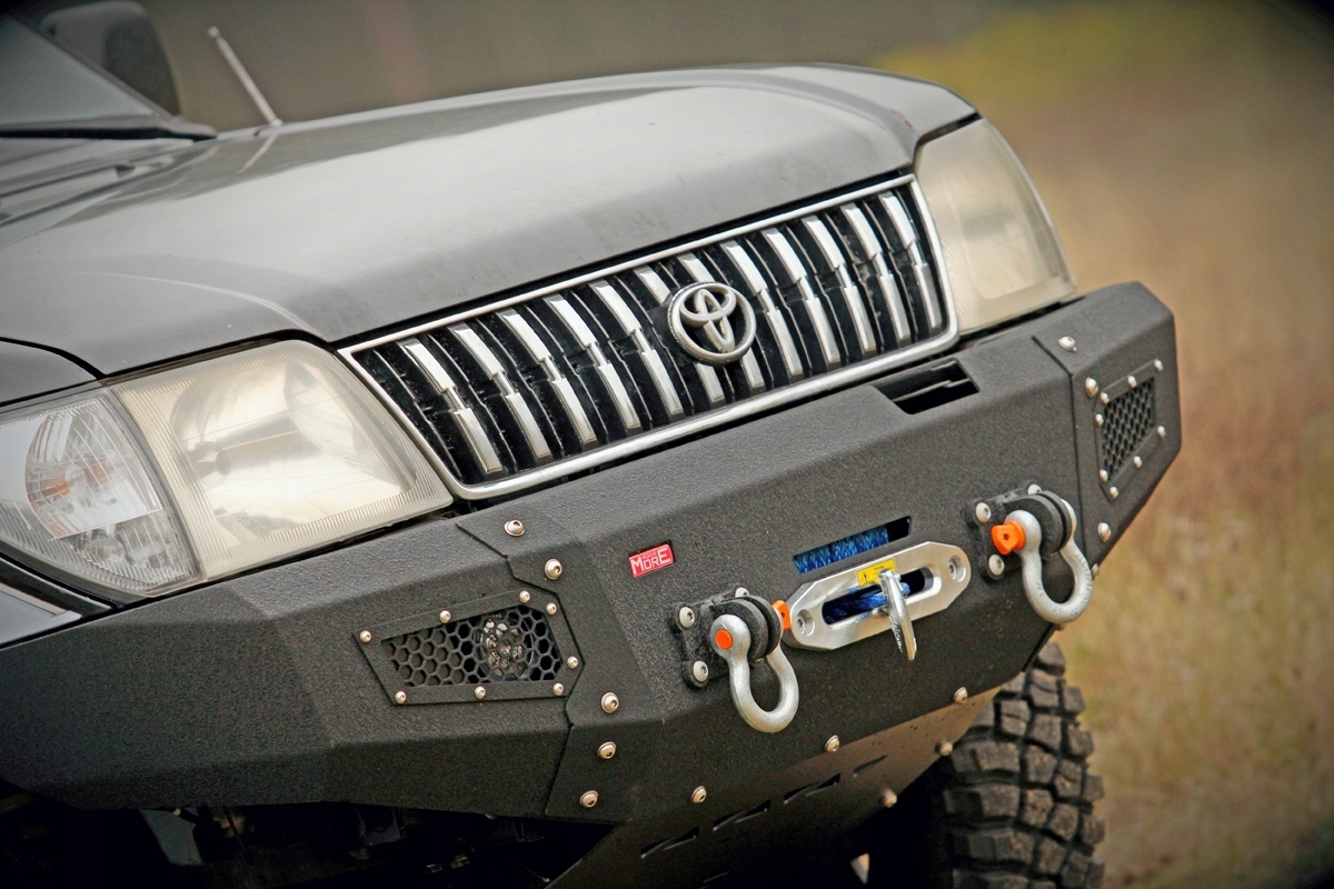 Стальной передний бампер Toyota Land Cruiser J90 / 95