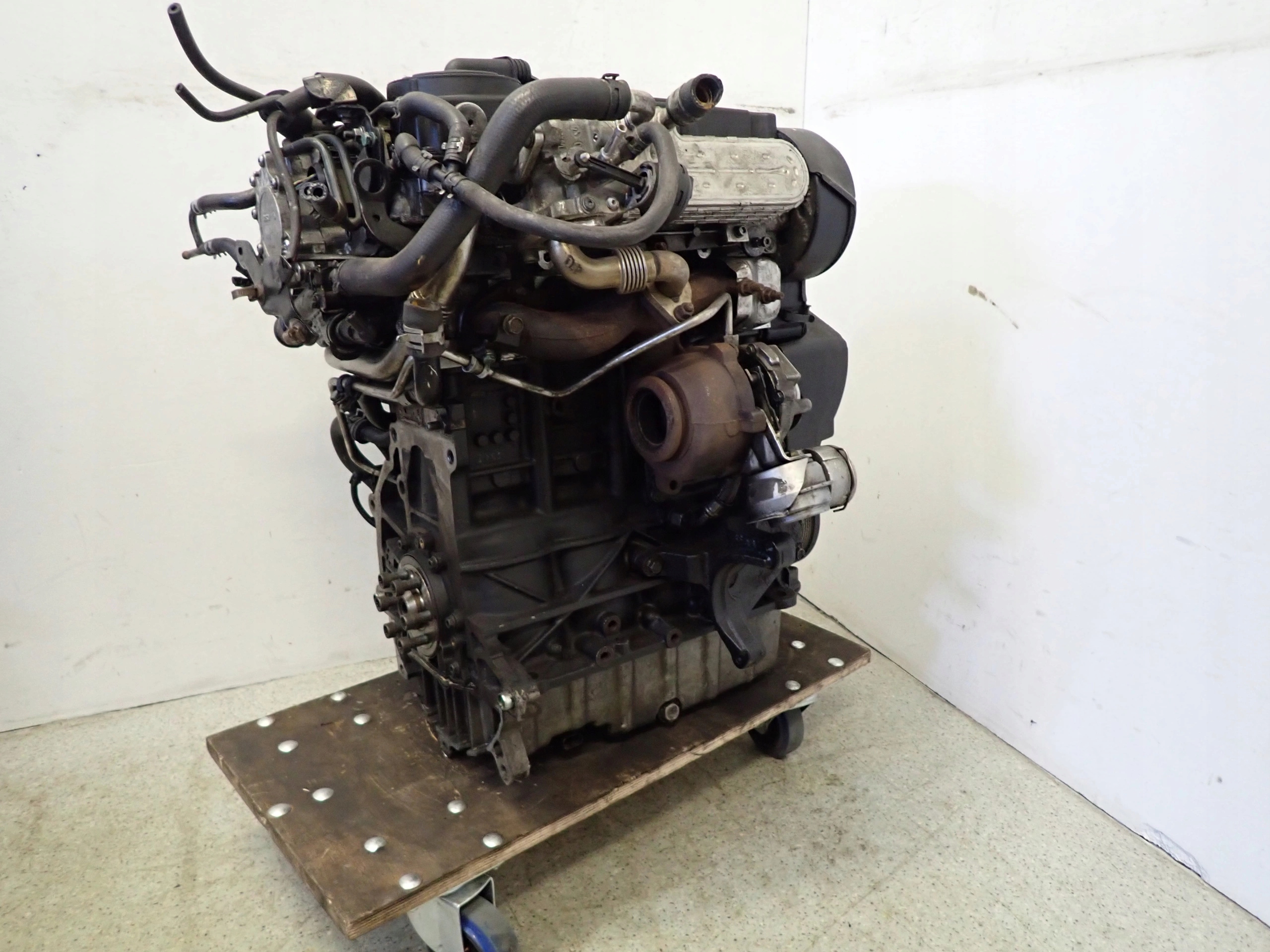 mitsubishi GRANDIS 03-11 2.0 DID Двигатель без турбины бкд