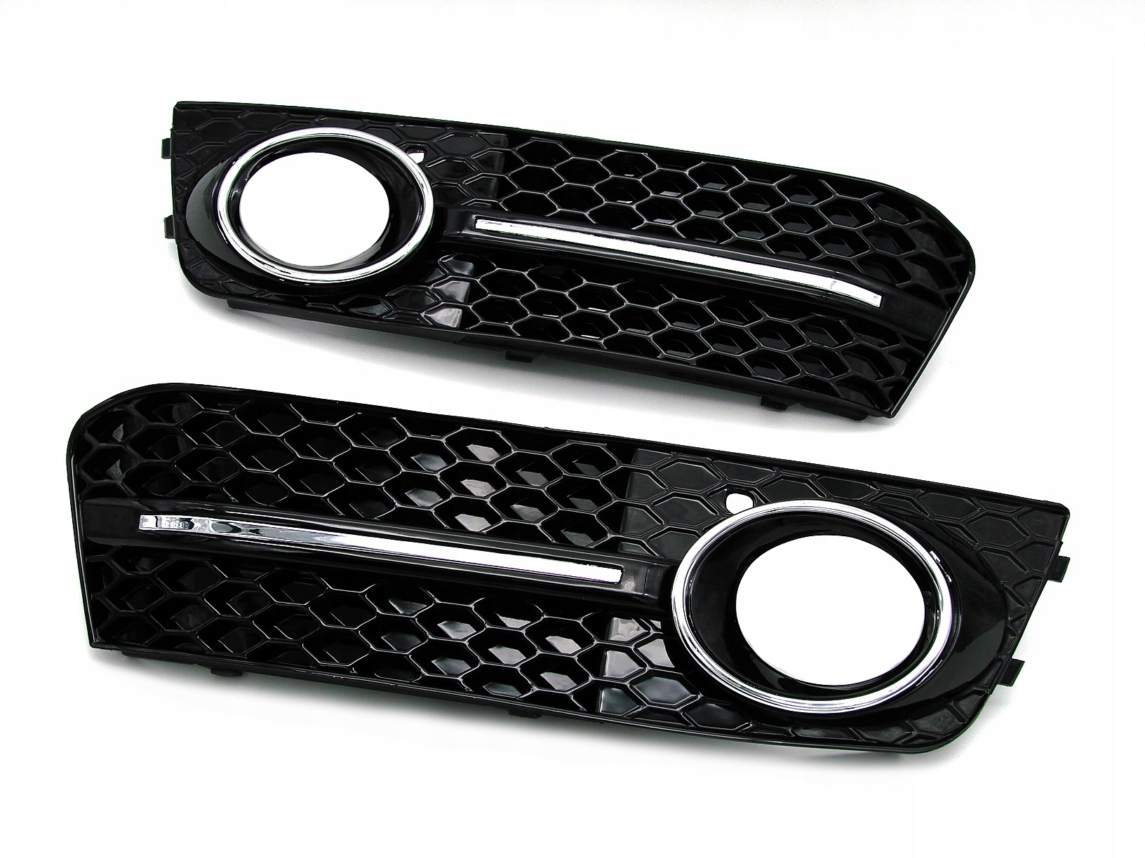 Kratka halogen Audi A4 B8 08 11RSlook polysk CHROM