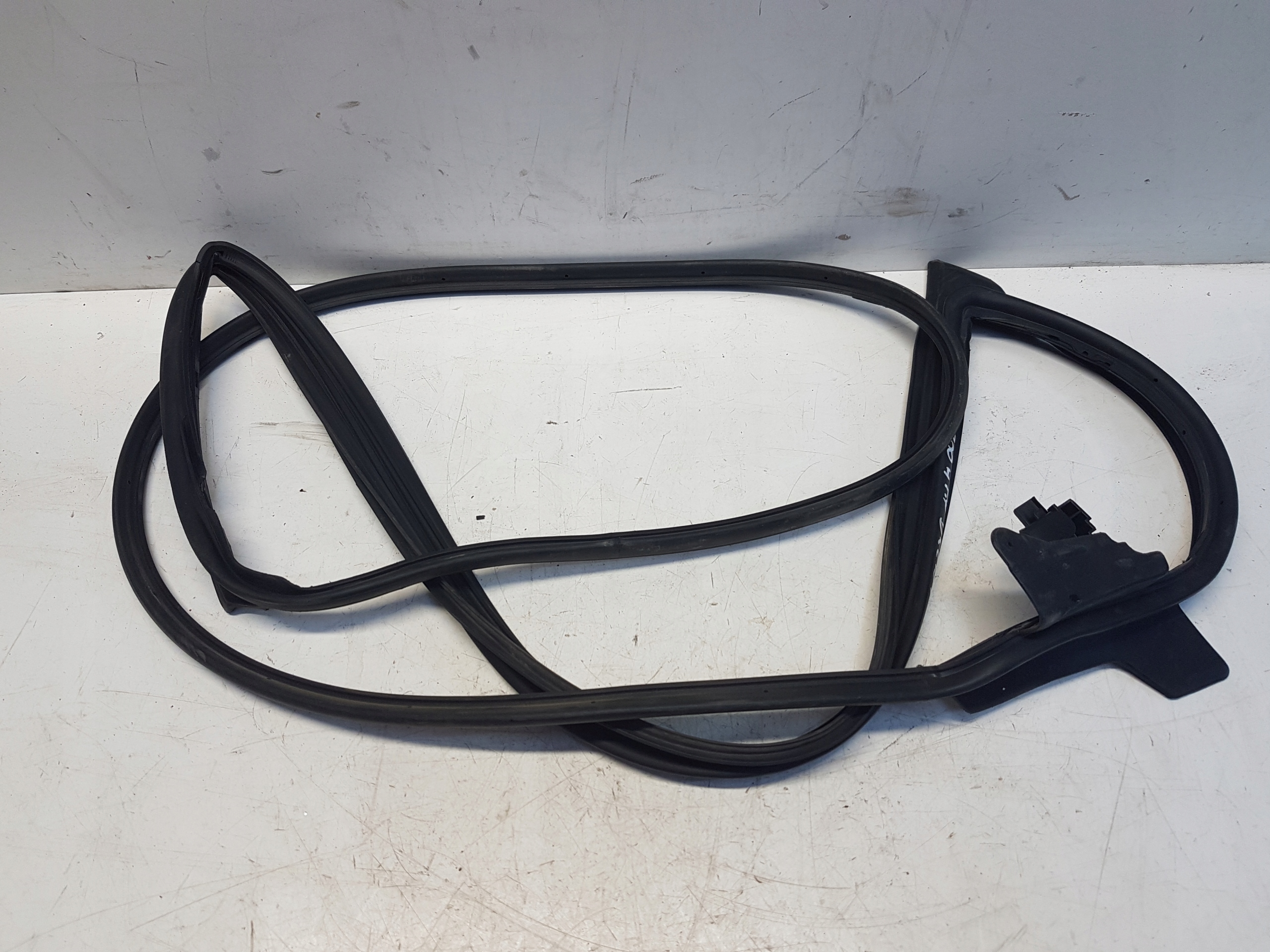LEXUS ES300H ES VI gasket door right front