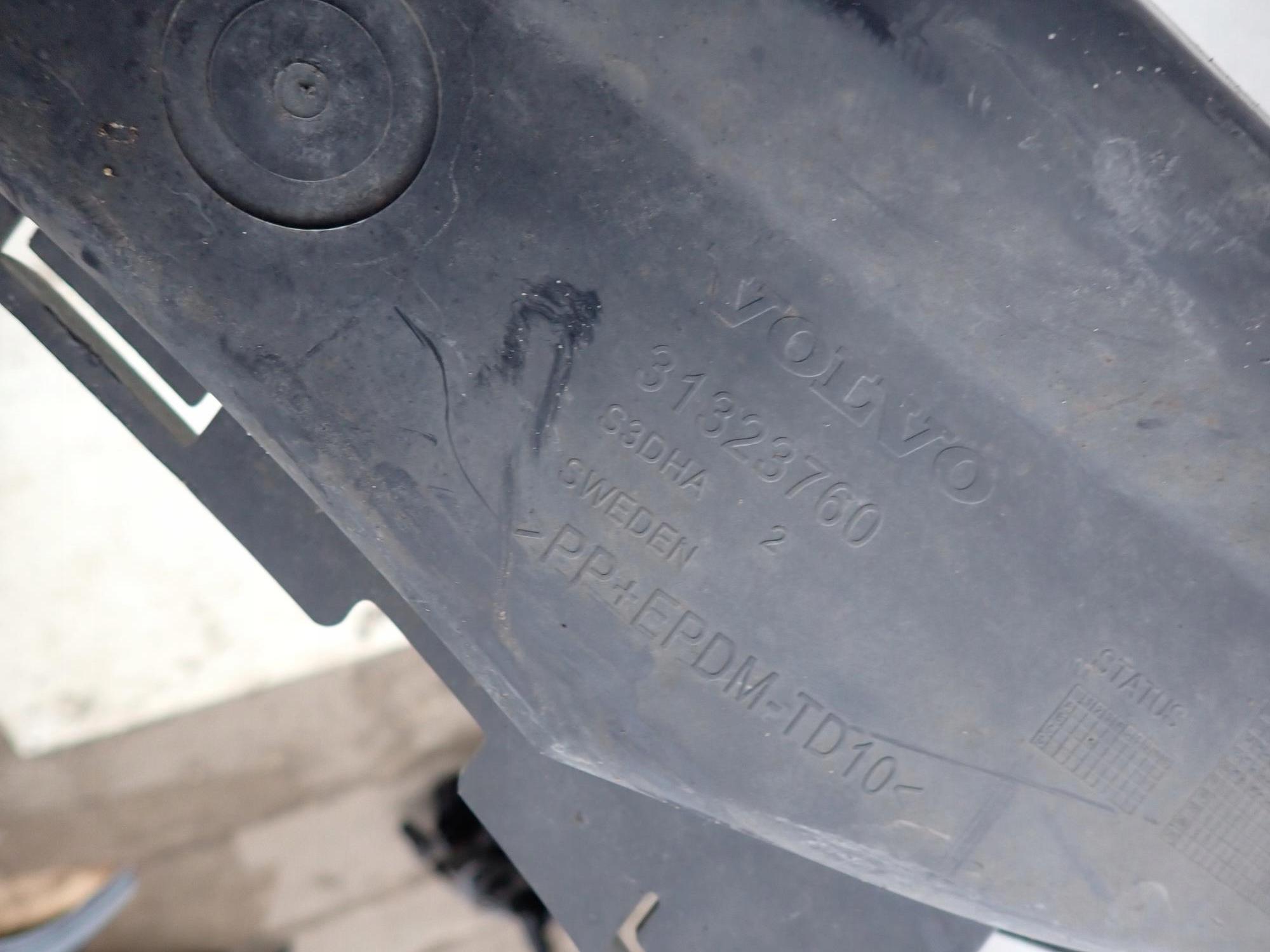 VOLVO XC60 e 1 LIFT 13-17 ABSORBER Paraurti Anteriore