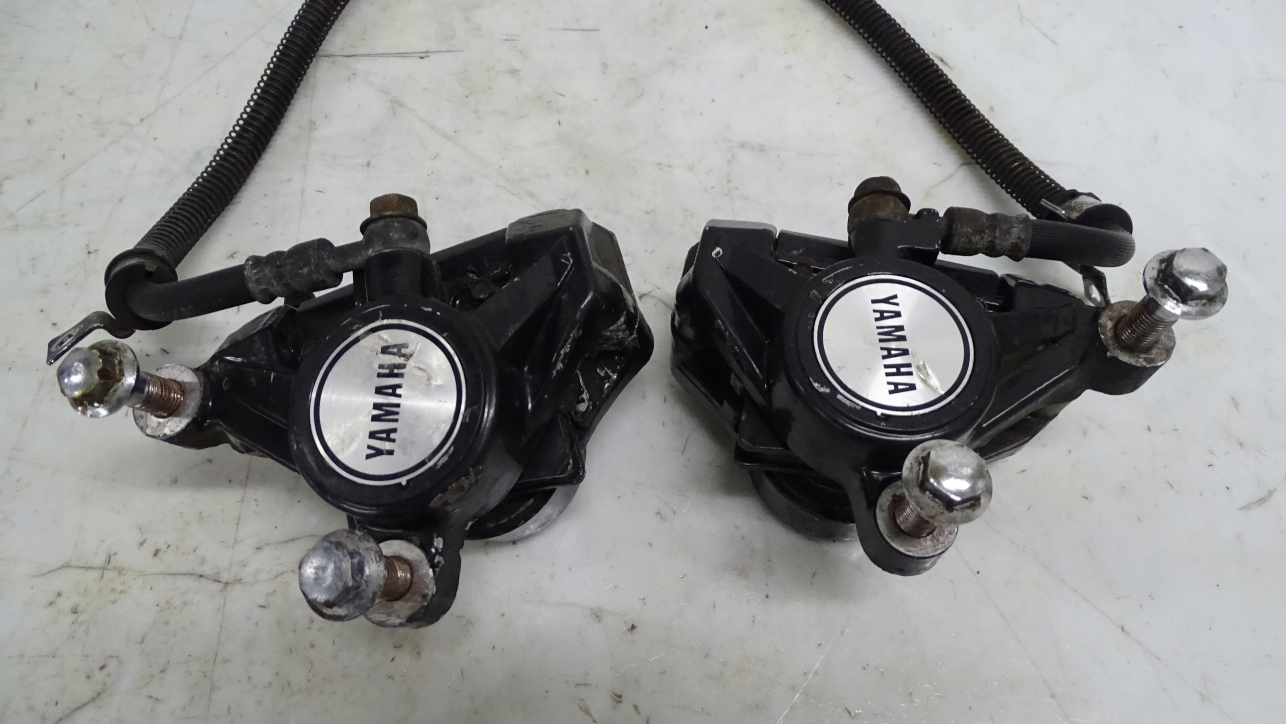 Yamaha YX 600 Radian передние тормозные суппорты