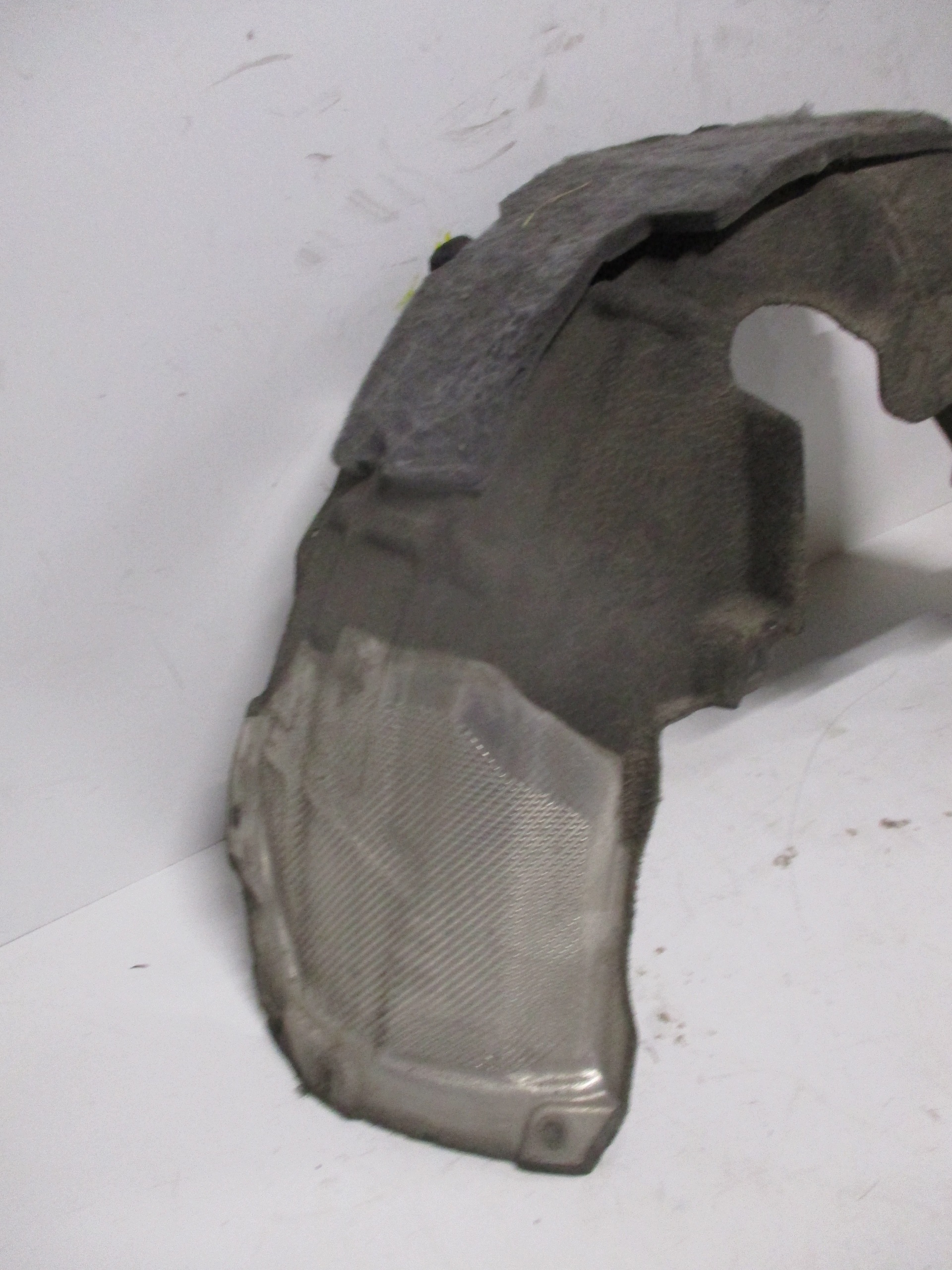 mudguard rear. left MERCEDES C-KLASA W206 A2068804305