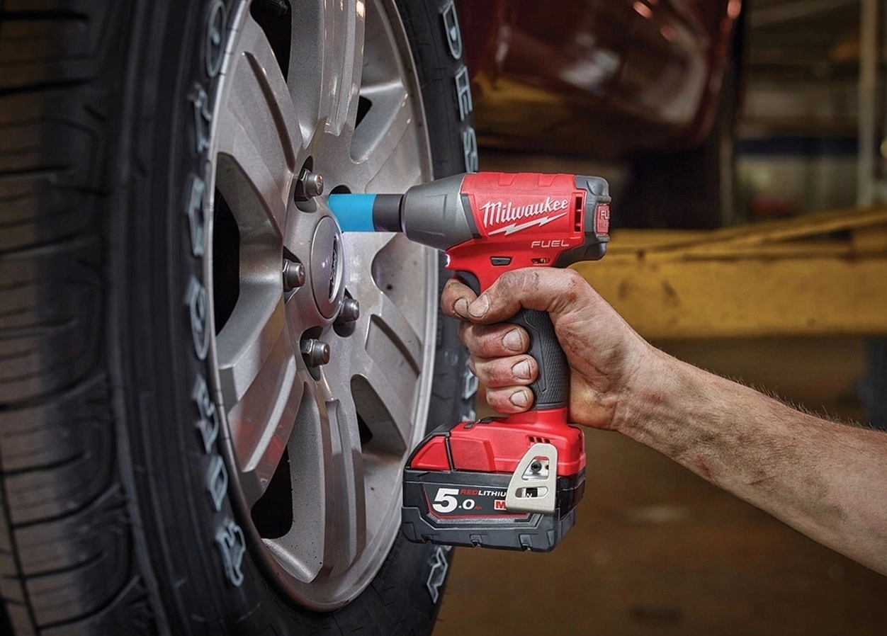 ZESTAW NASADEK DO ODKRECANIA KOL Milwaukee KOLOR Producent code 4932451568