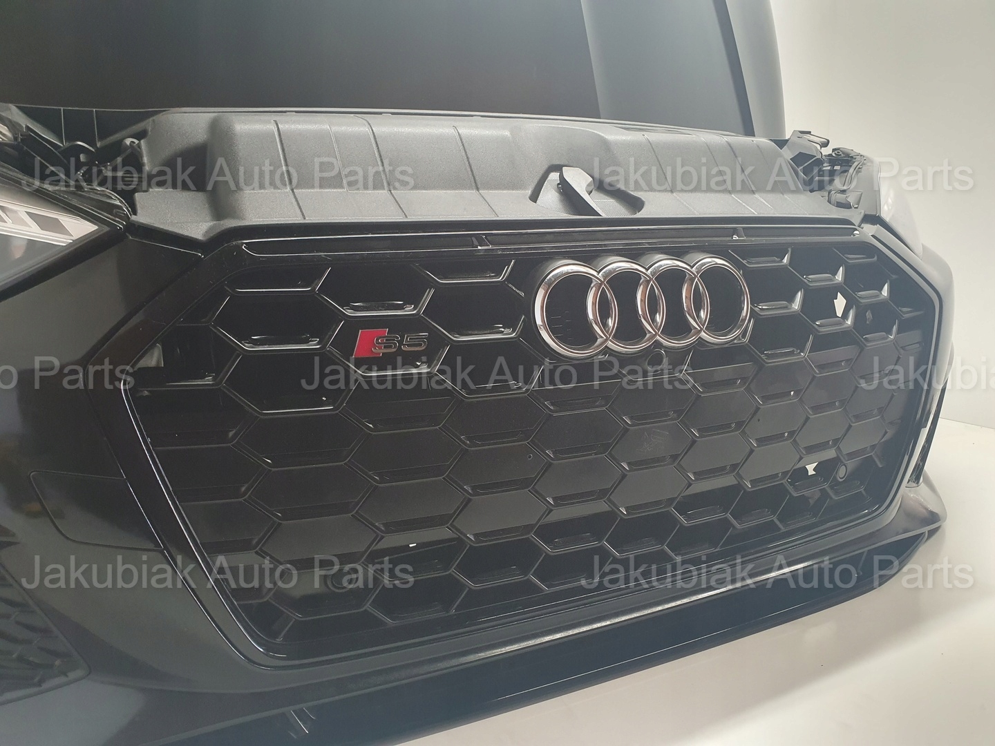 AUDI S5 8W6 LIFT PRZÓD ZDERZAK PAS MASKA BŁOTNIK Numer katalogowy części S5 8W6