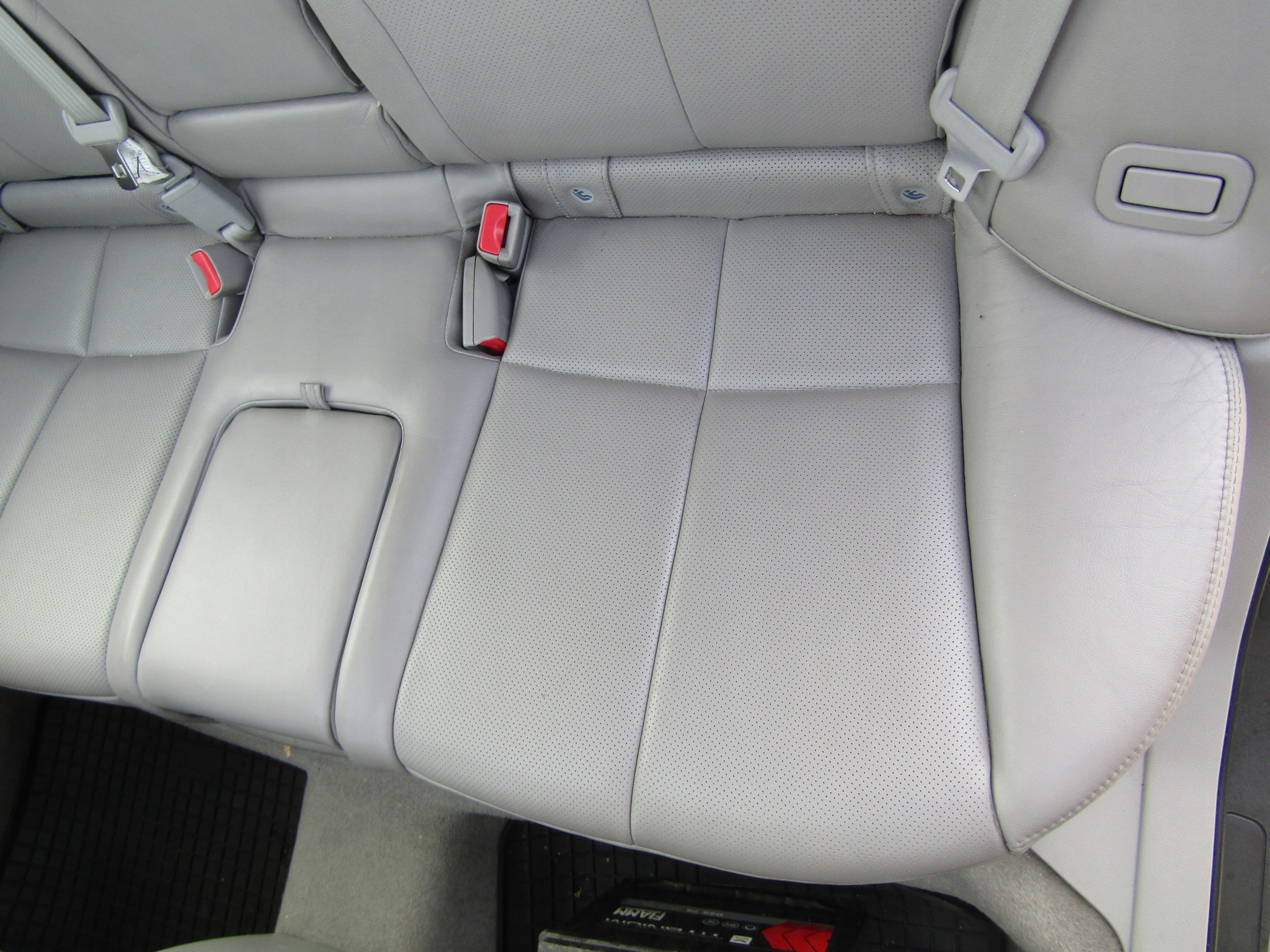 subaru Forester III SH диван