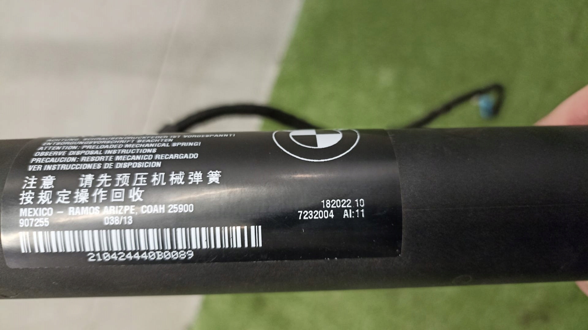 BMW F25 electrical damper bonnet 7232004 7232005