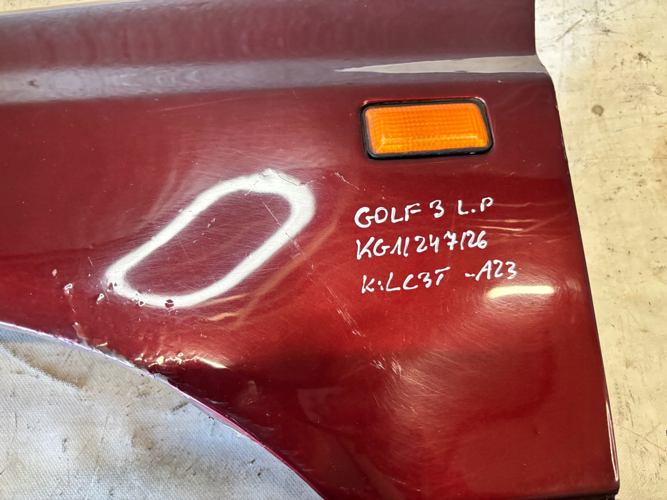 fender left front Volkswagen Golf III 3 k: LC3T