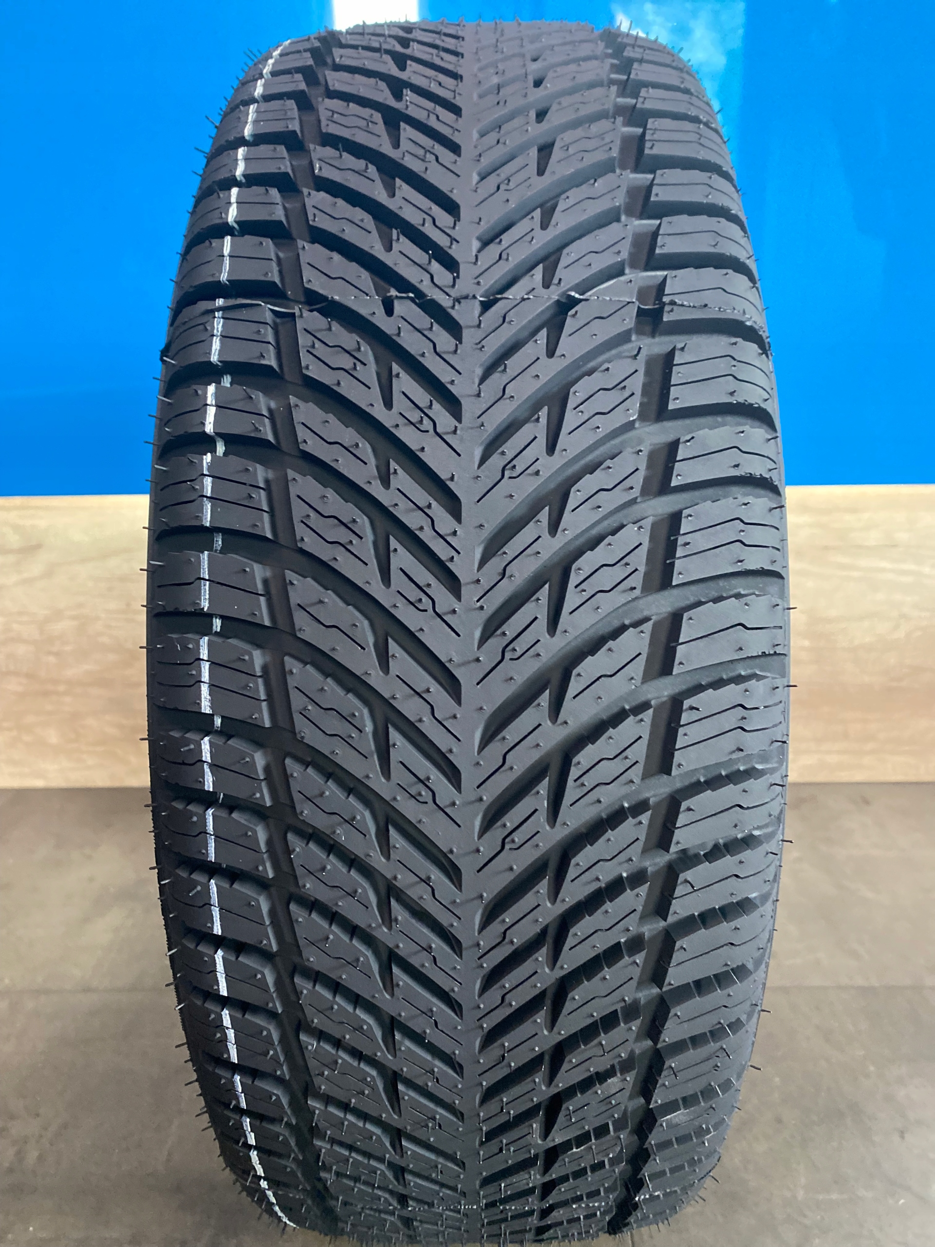 2X WIELOSEZONOWE OPONY 205/55r16 BIEŻNIKOWANE