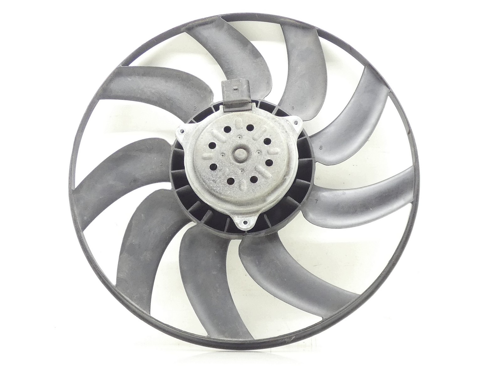 ventilátor vrtule chladiče AUDI A4 B8 A5 8T Q5 8R 993454J