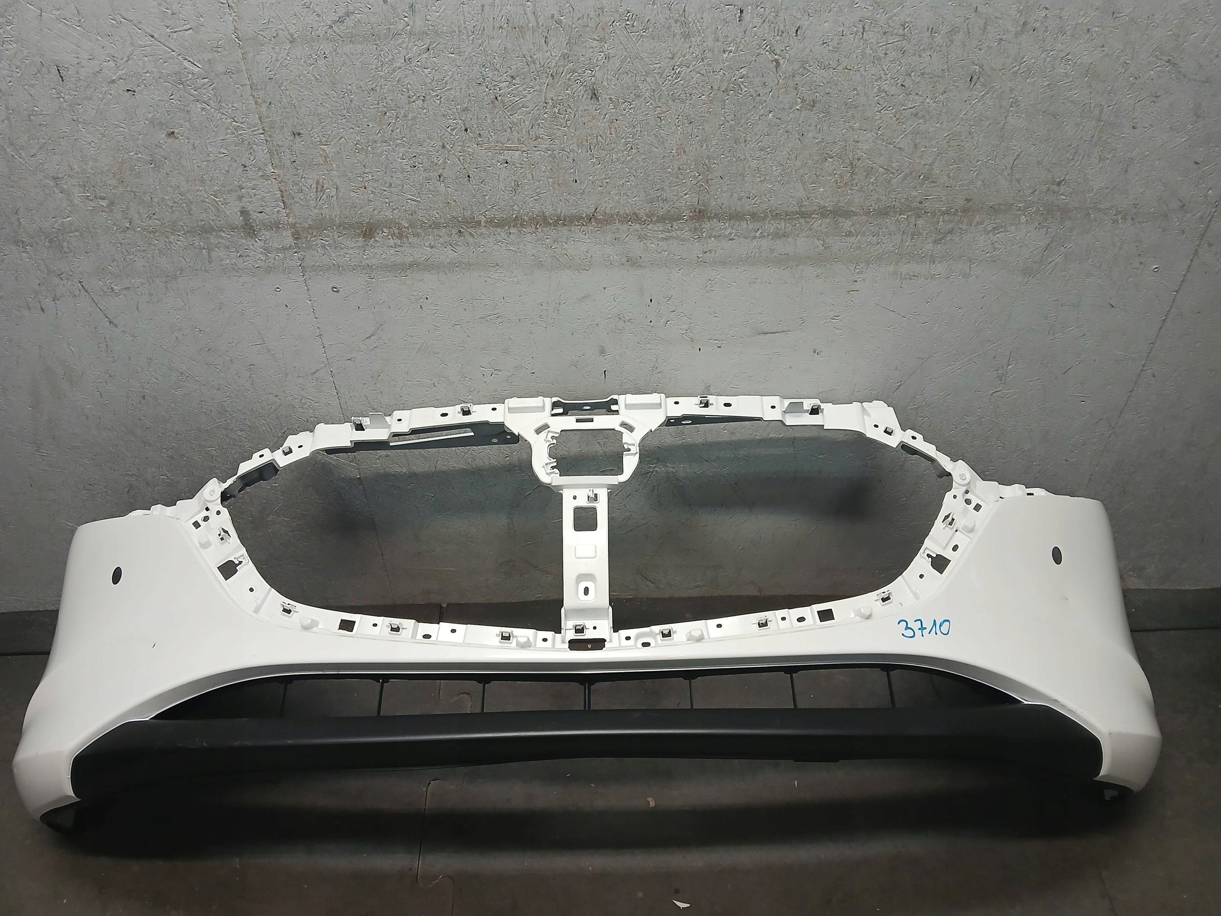 bumper front MAZDA 3 III BP LIFT 19- HB
