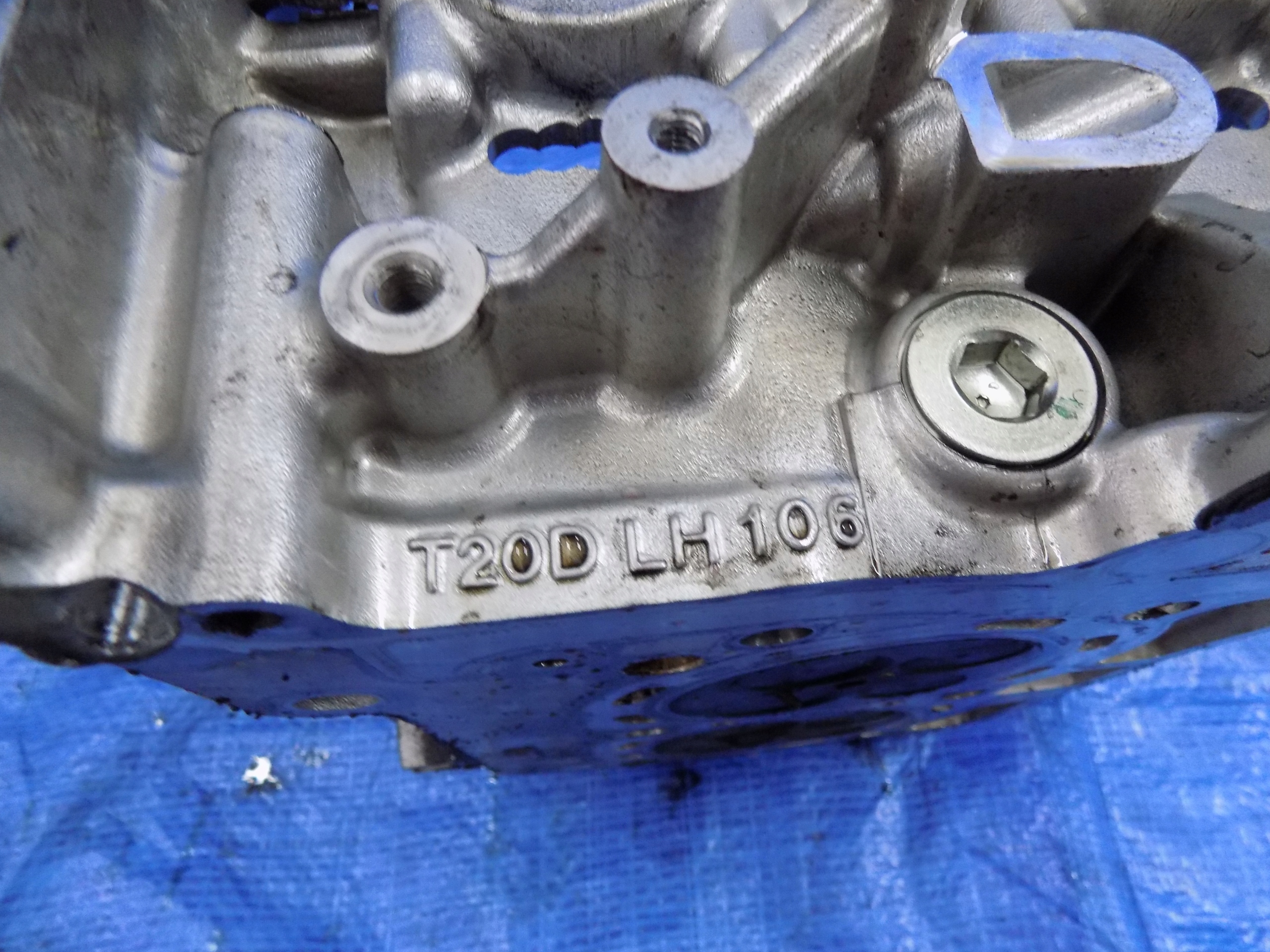 TESTATA sinistra T20D LH 106 FORESTER III 2,0D