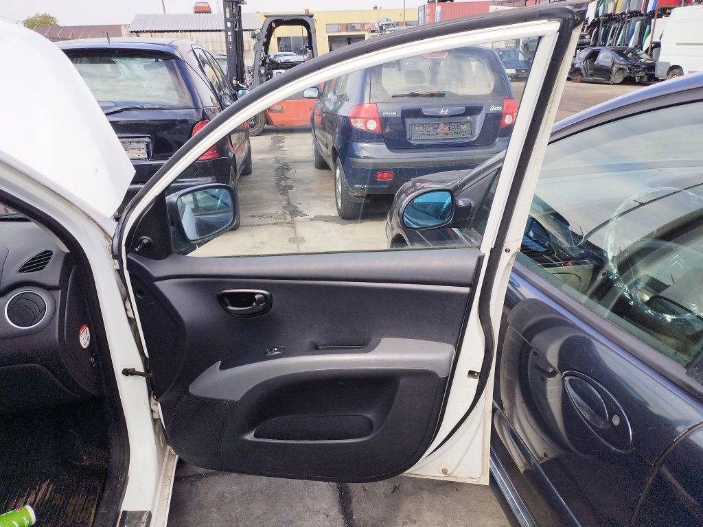 Hyundai i10 und Tür rechts vorne HW