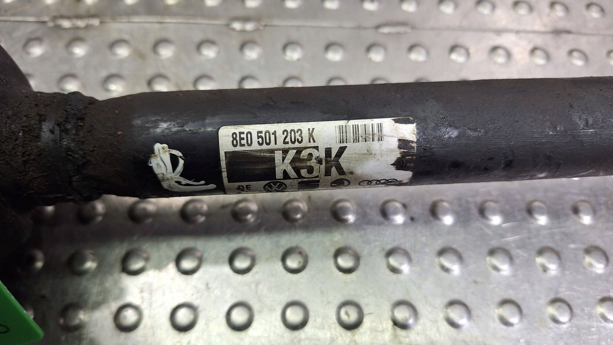 semi-axis left right rear part 8E0501203K AUDI A4 B6 B7 3.0 TDI