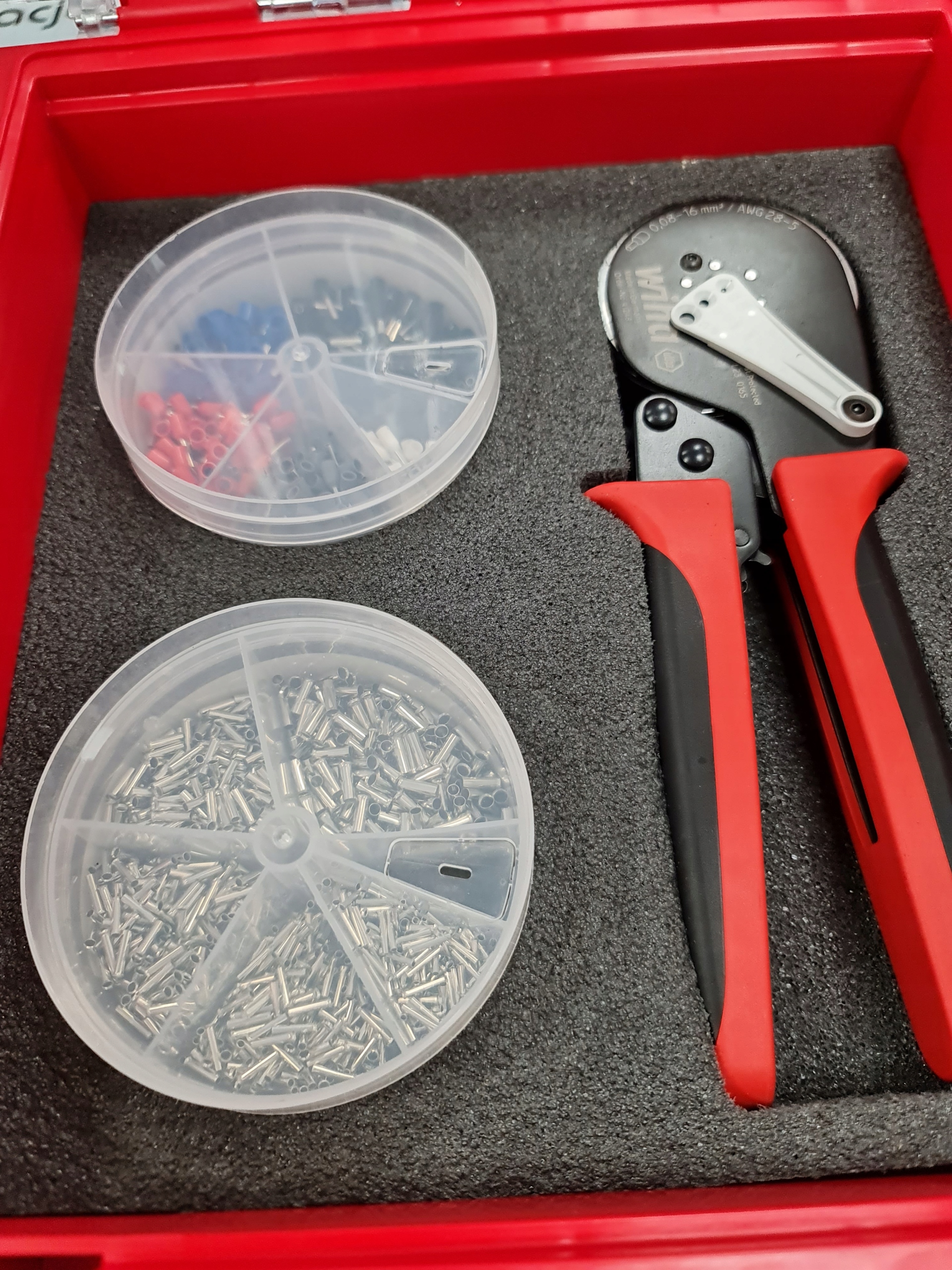 WIHA 41246 Zaciskarka do tulejek 0,08-16mm2 + WALIZKA + TULEJKI 2100 szt. Marka Wiha