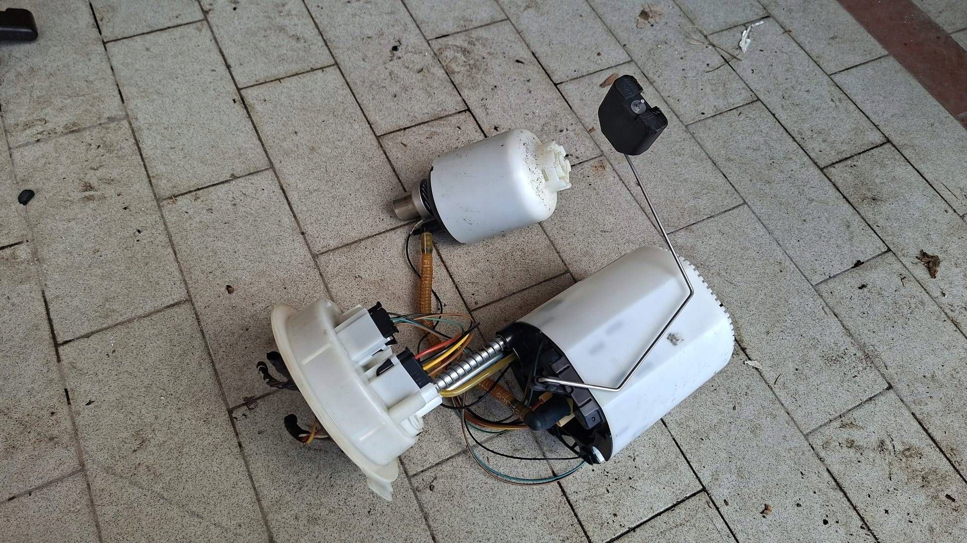 feed pump Audi A6 C7 4G0919051A
