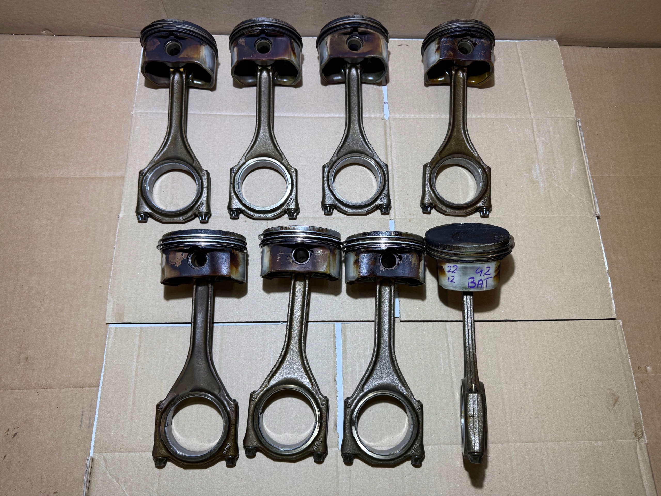 AUDI 4.2 FSI V8 BAT Piston Bielle 079G 84L89