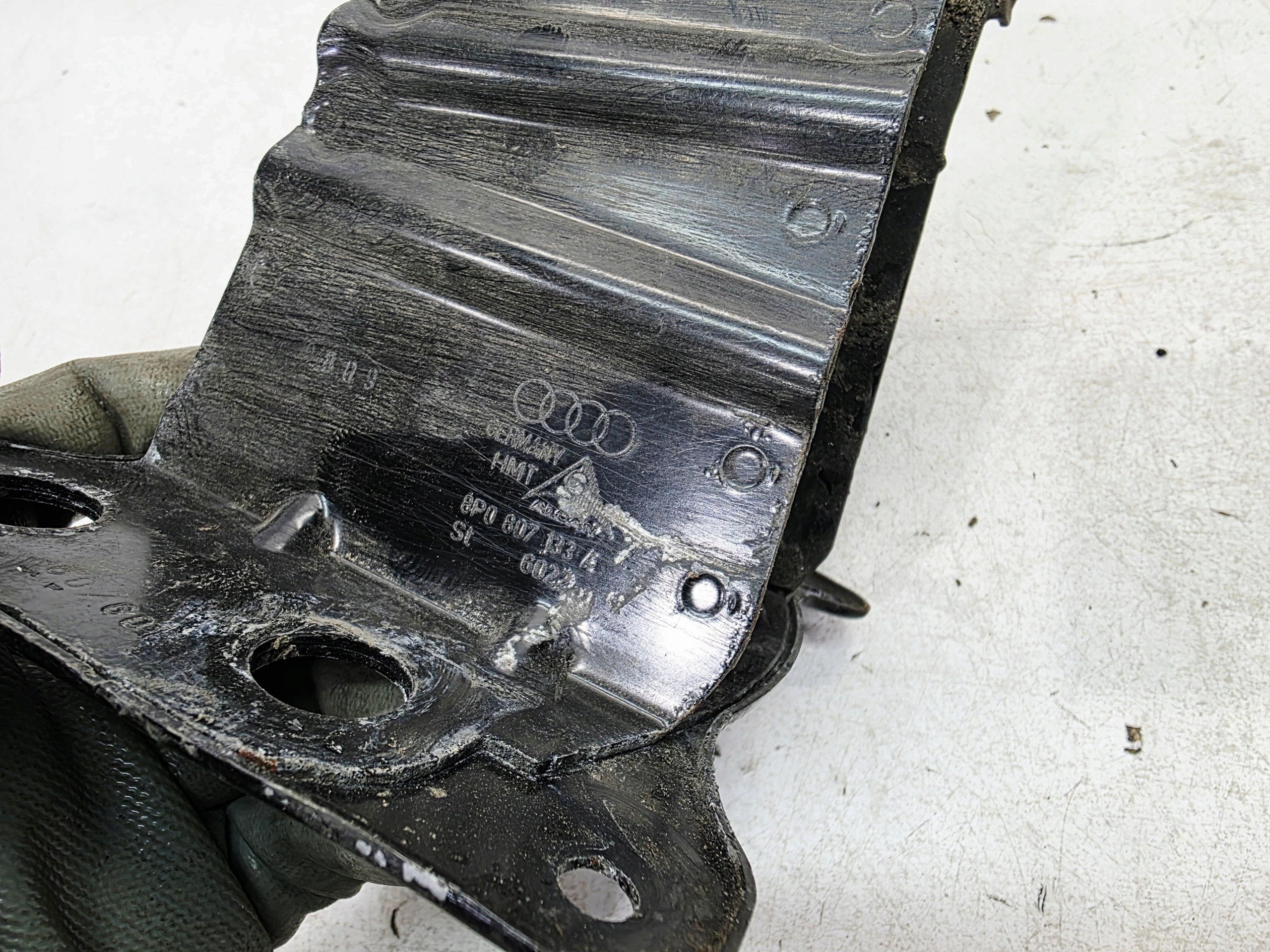beam tips left AUDI A3 8P LIFT 8P0807133A