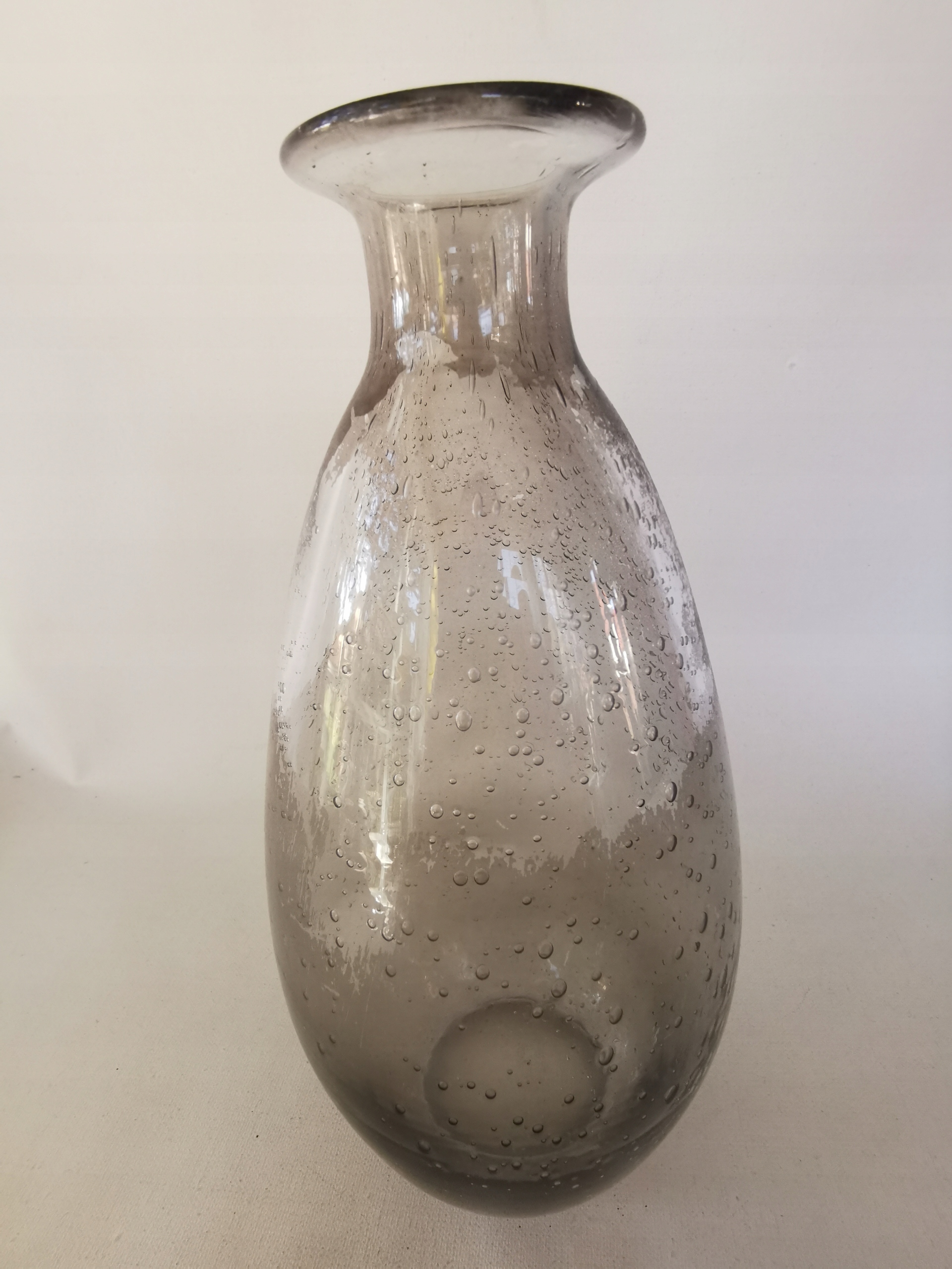 Wazon szklany z pęcherzykami, antiko