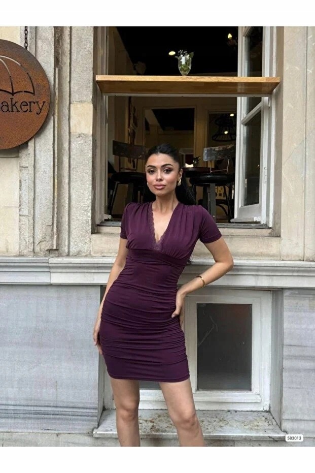 Bordó Šaty S Volánky A Krajkou M 5IA