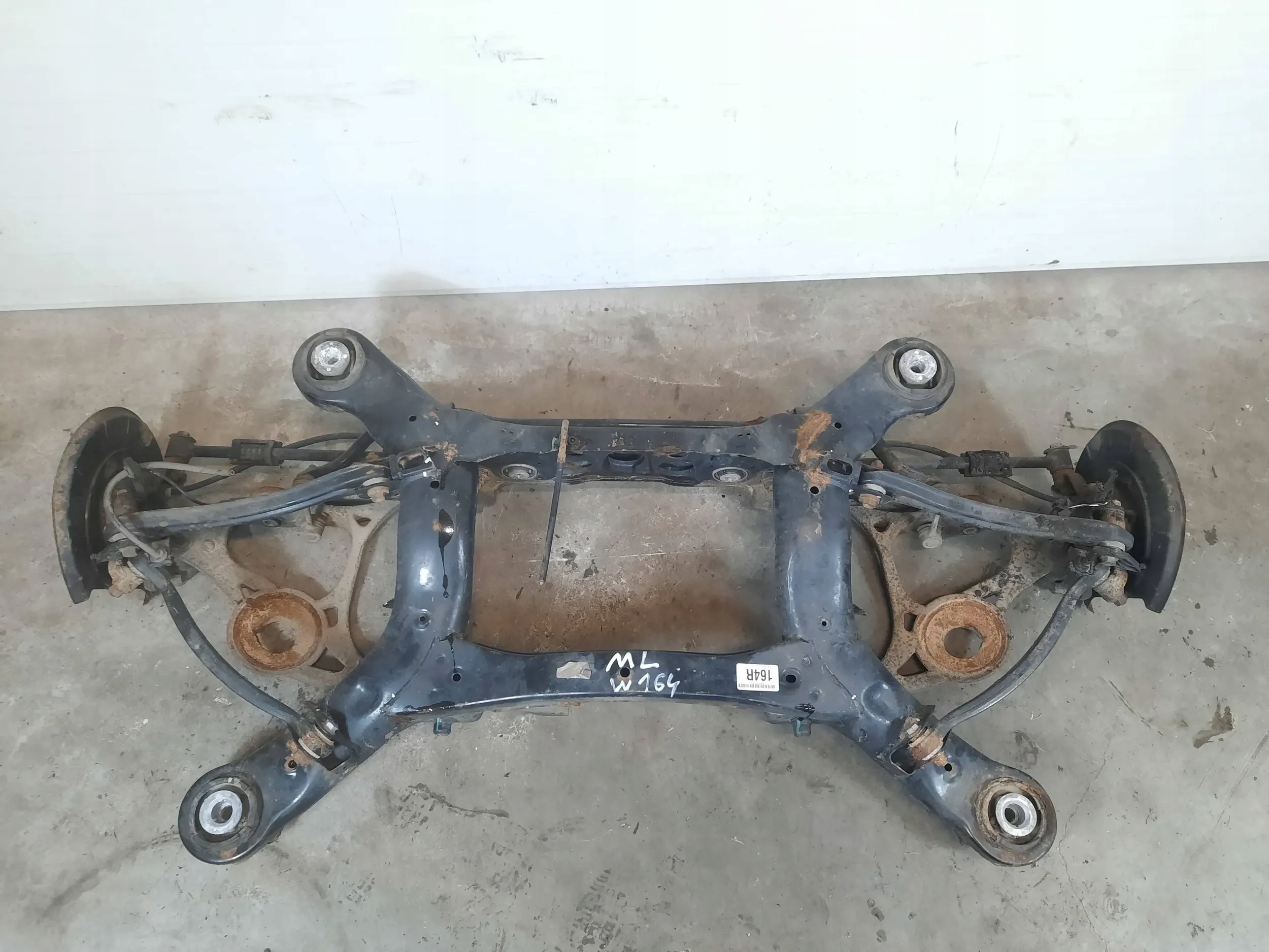 ZAWIESZENIE TYŁ BELKA OŚ TYLNA WÓZEK MERCEDES ML W164